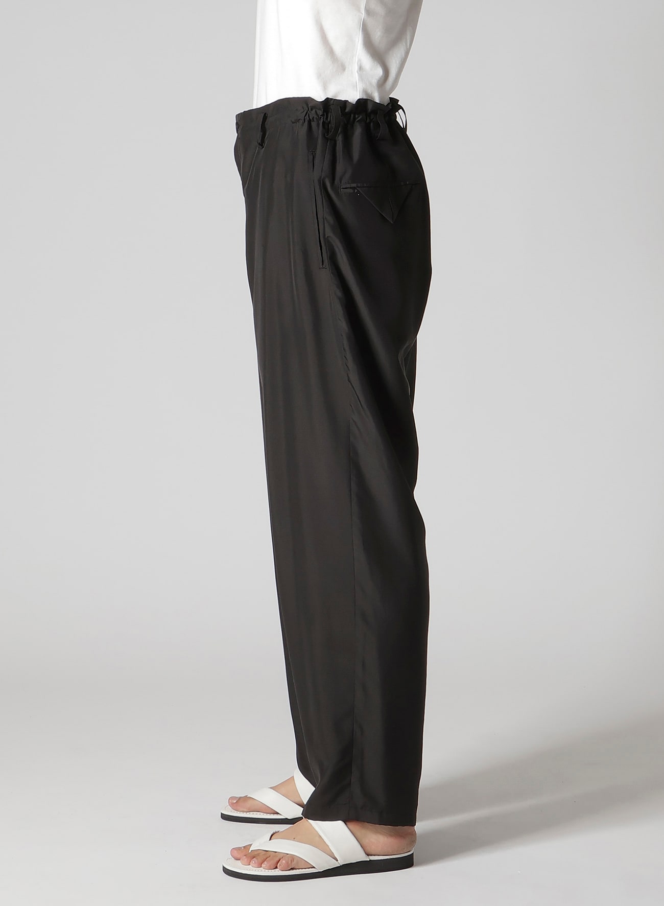 SILK HABUTAE TRIANGLE TAB SLIM PANTS