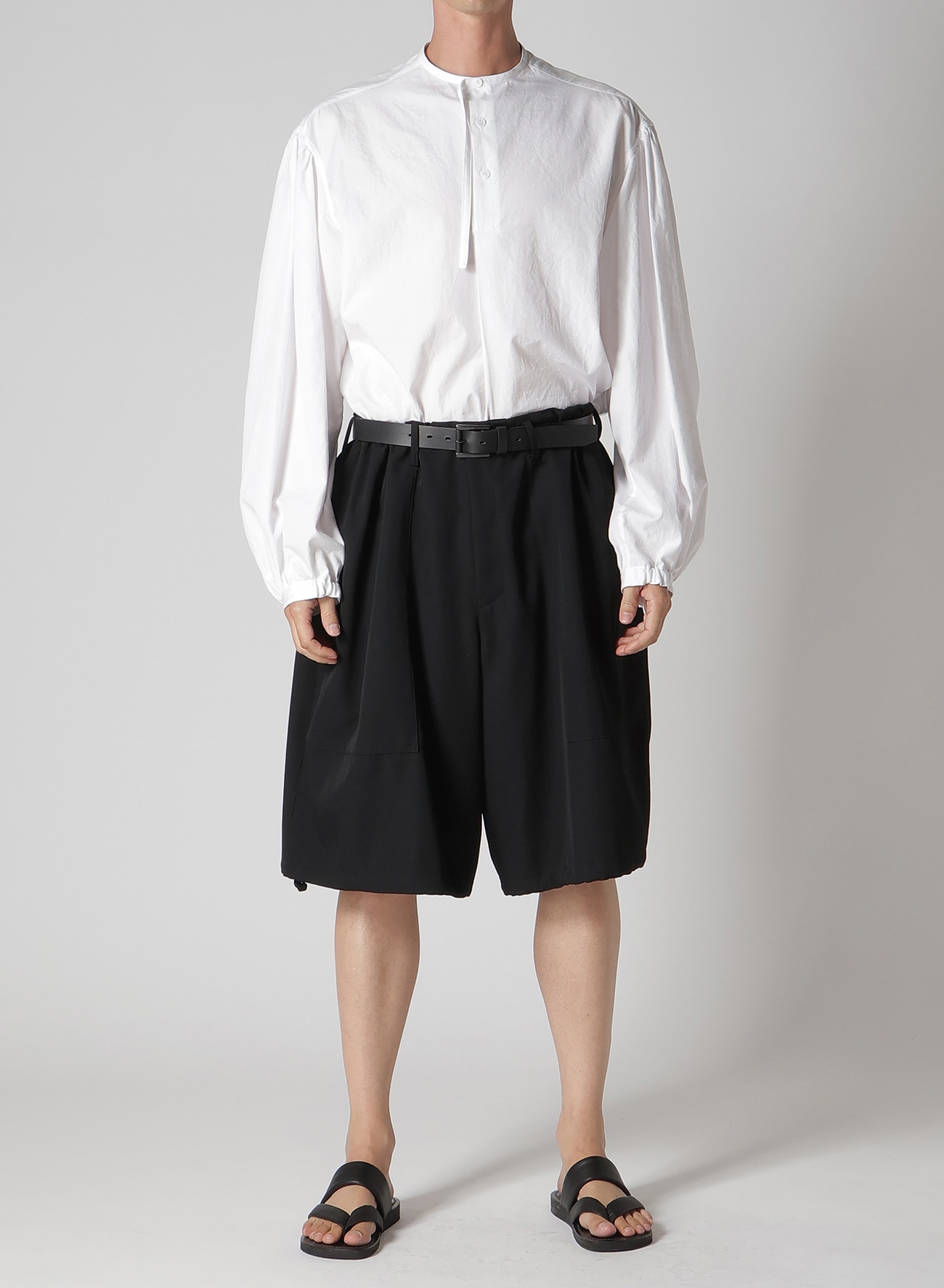 WOOL GABARDINE ST POCKET SHORTS