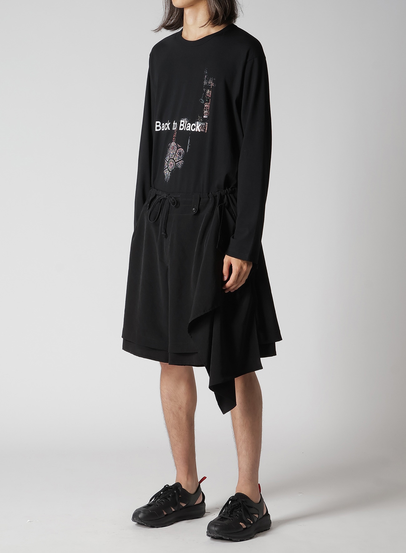 TA TUXEDO DRAPE PANEL ATTACHED SHORT PANTS