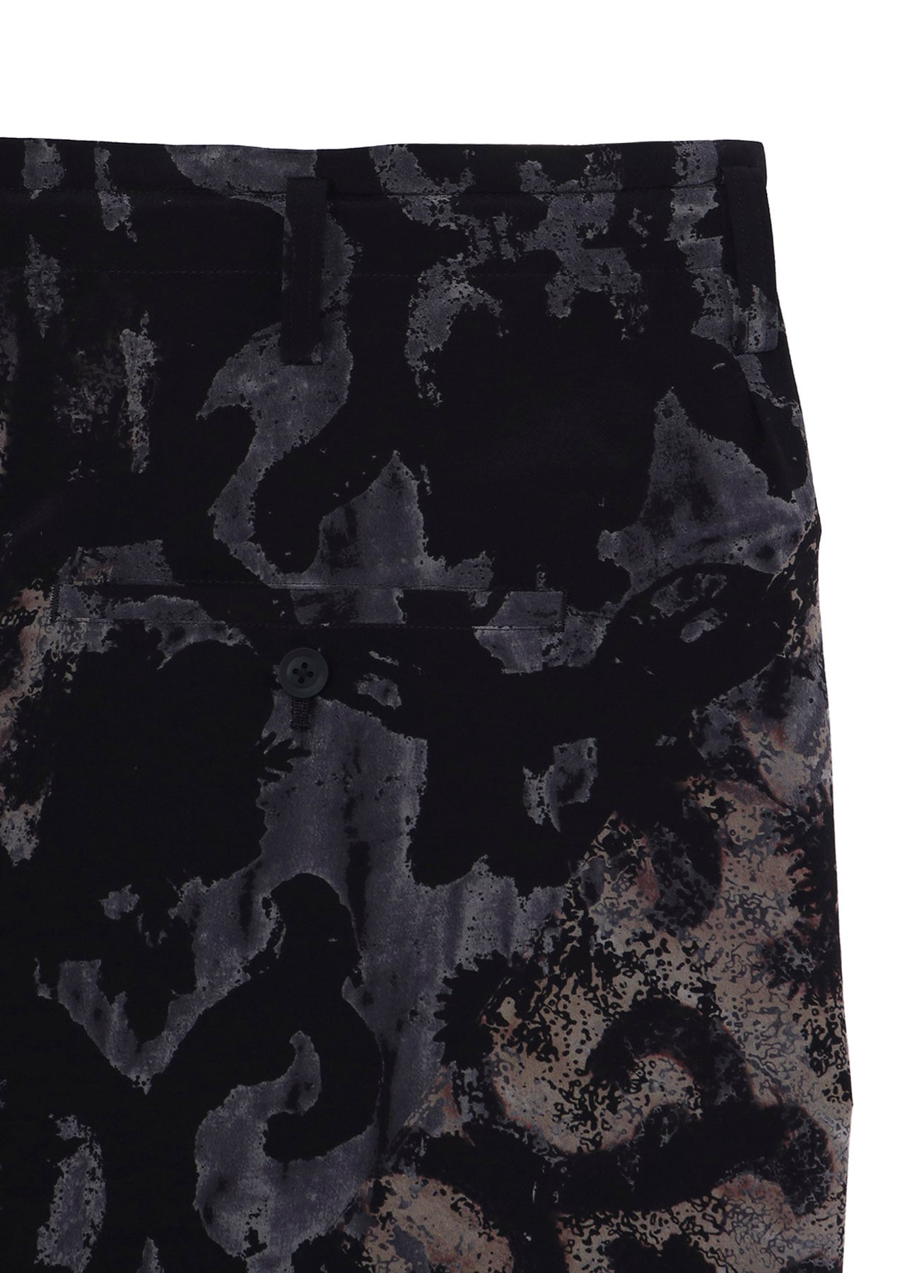 BAROQUE PATTERN HALF PANTS