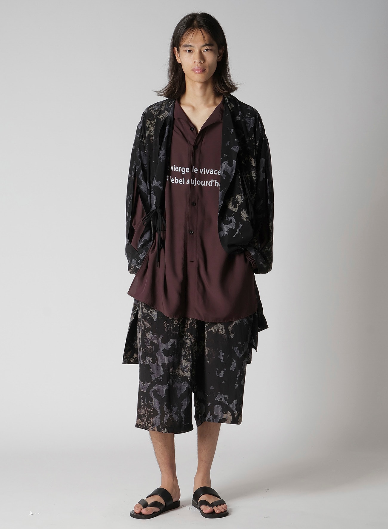 BAROQUE PATTERN HALF PANTS