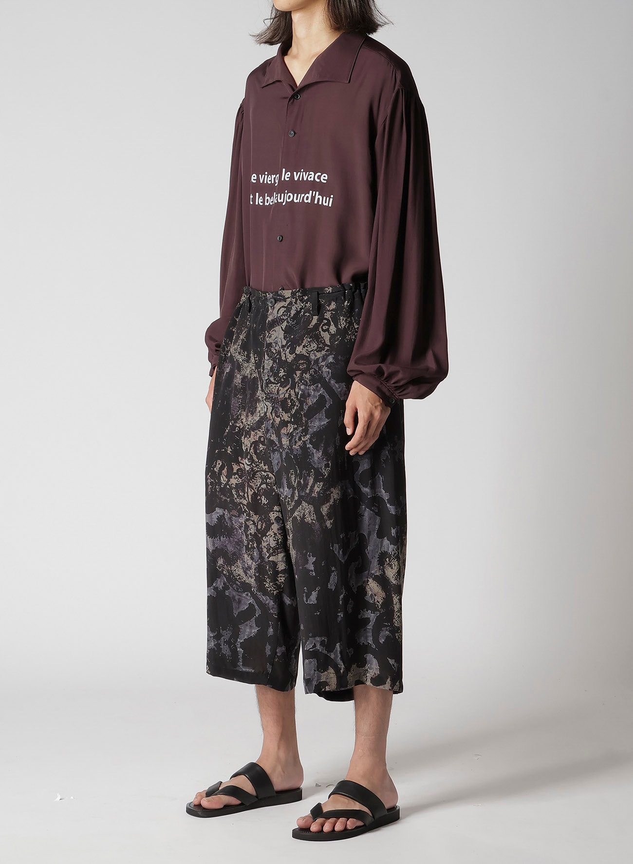 BAROQUE PATTERN HALF PANTS