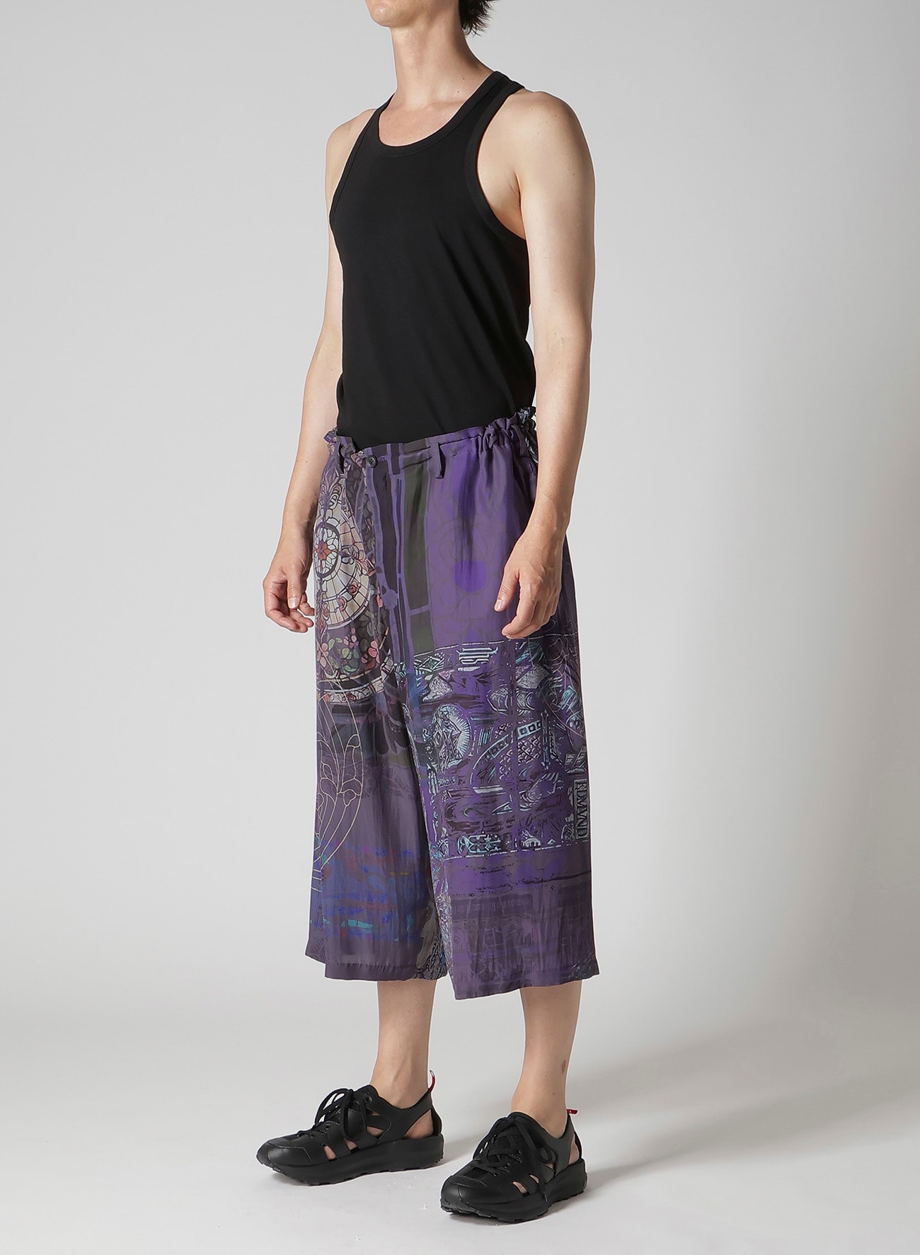 PURPLE STAINED GLASS PRINTED PANTS