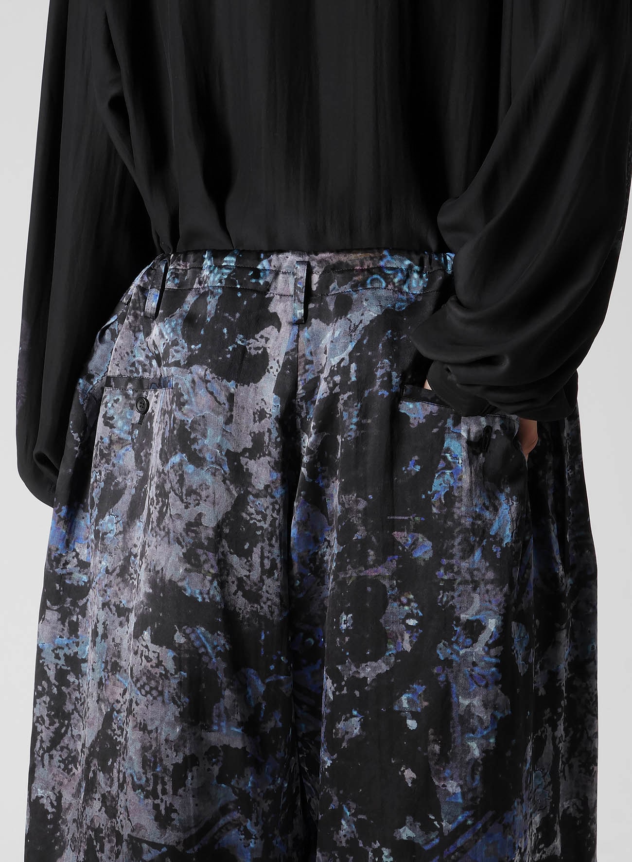 SEA MOTIF/LINING PRINTED SHORT PANTS