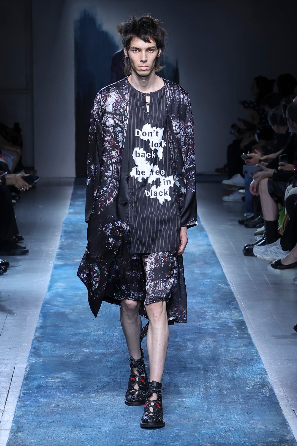 INK / LINING WIDE PRINT SHORT PANTS