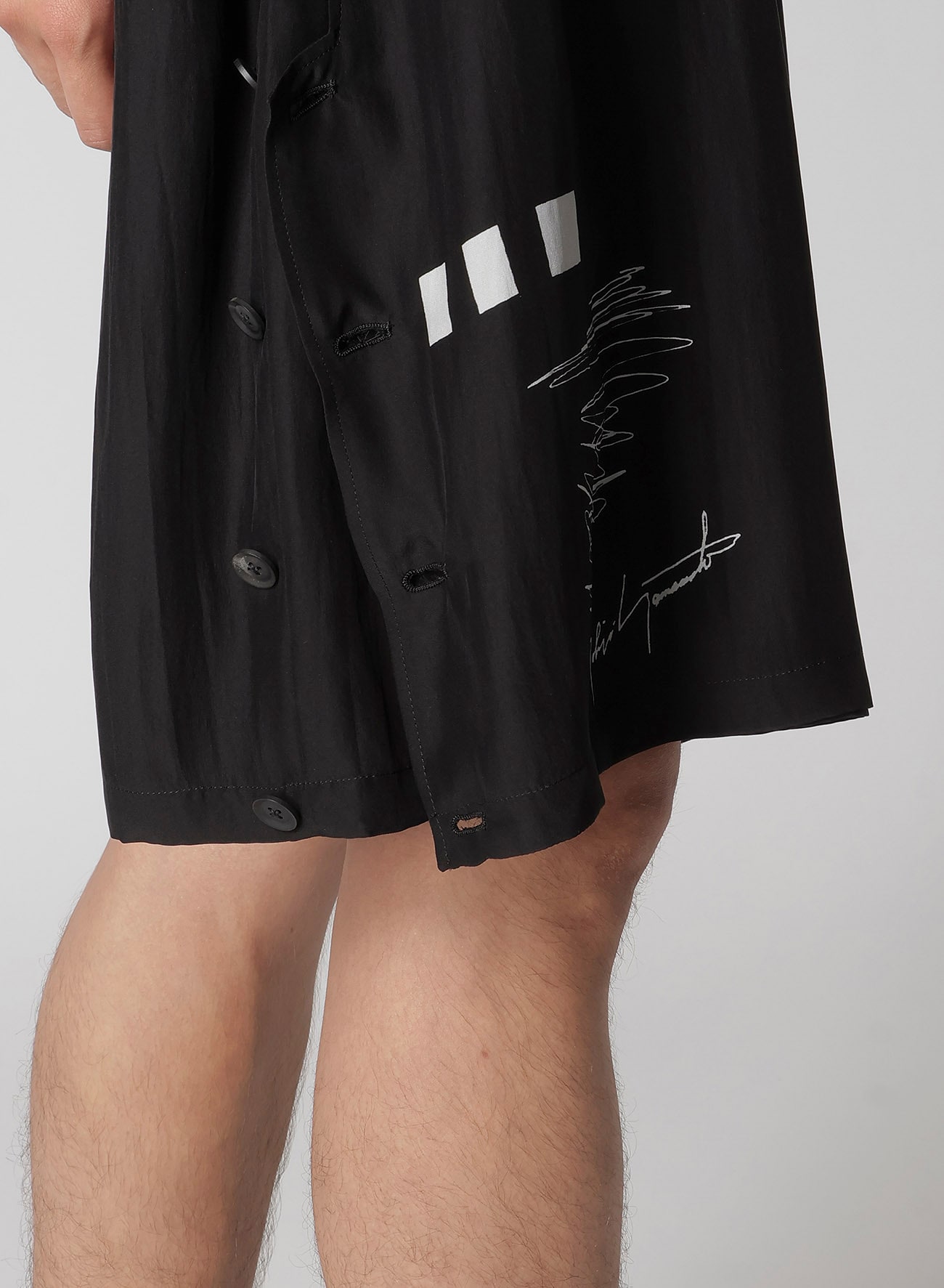 SIGNATURE PRINTED WIDE SHORT PANTS