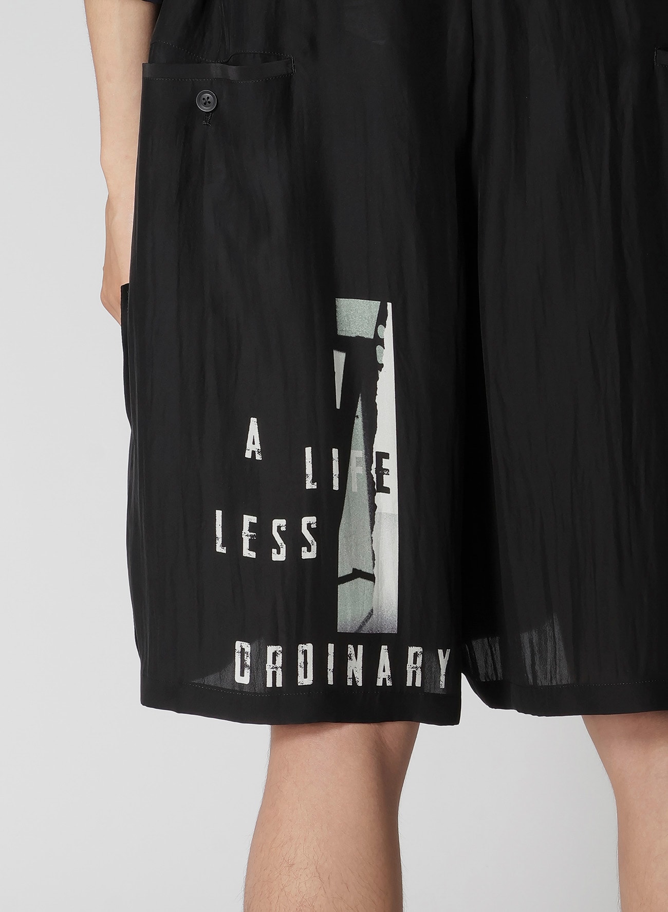 SIGNATURE PRINTED WIDE SHORT PANTS