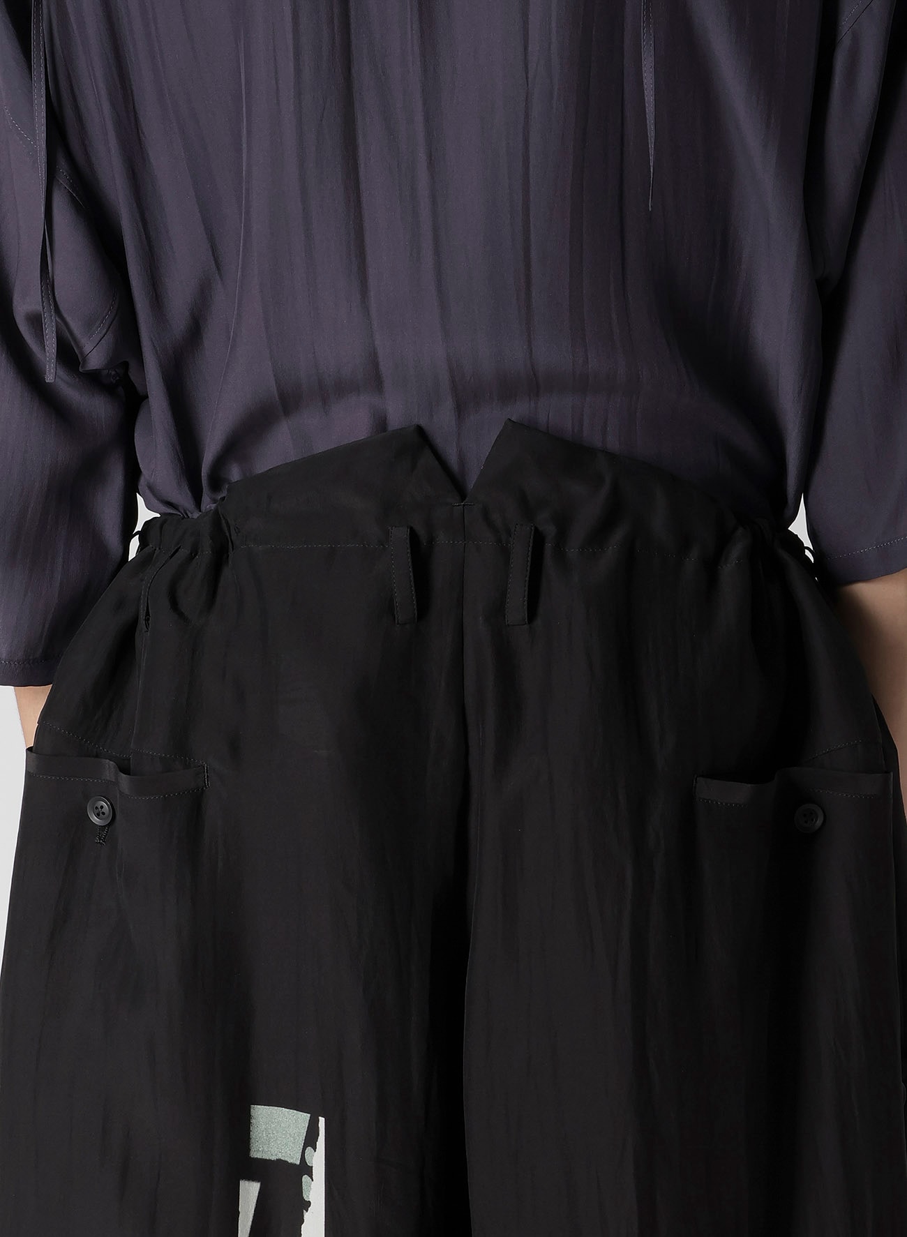 SIGNATURE PRINTED WIDE SHORT PANTS