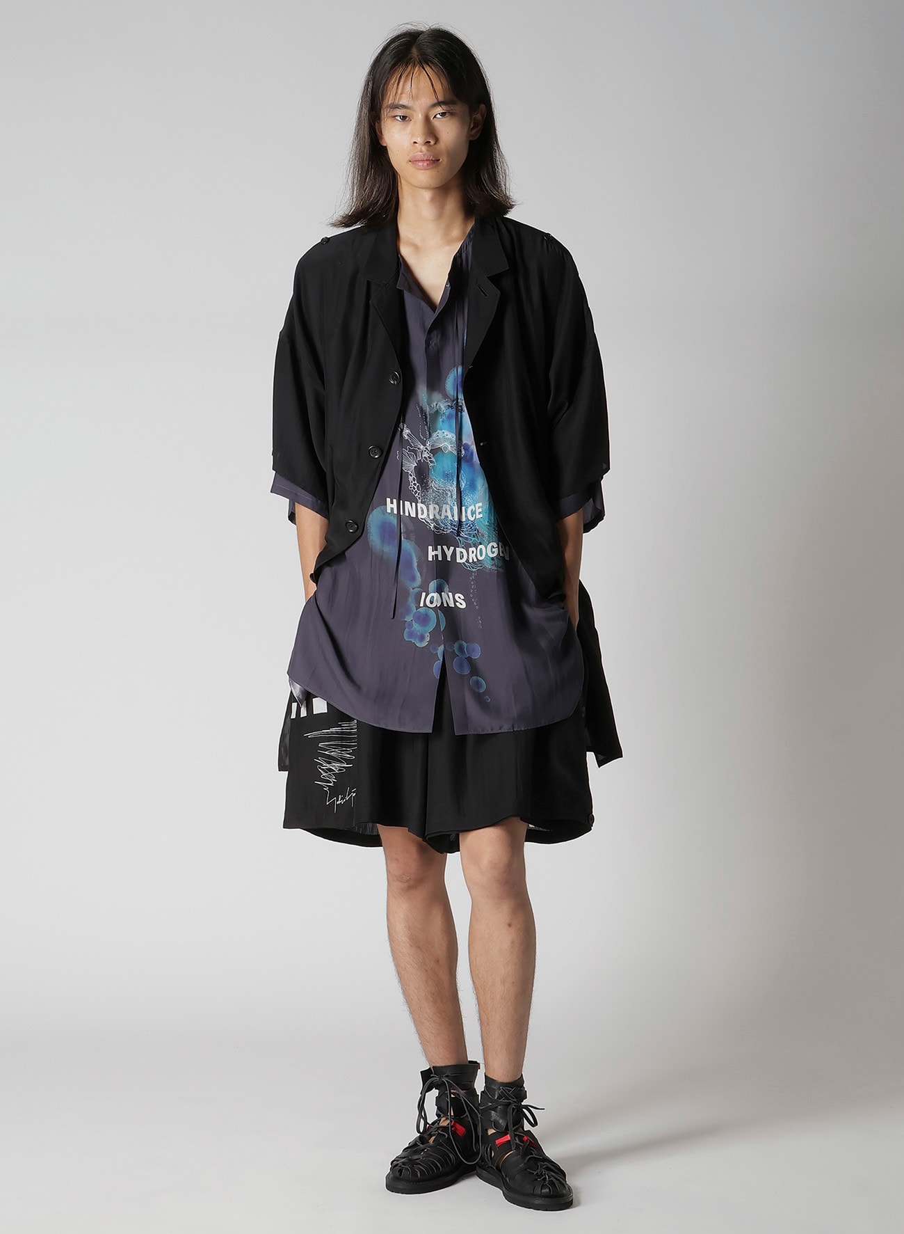 SIGNATURE PRINTED WIDE SHORT PANTS