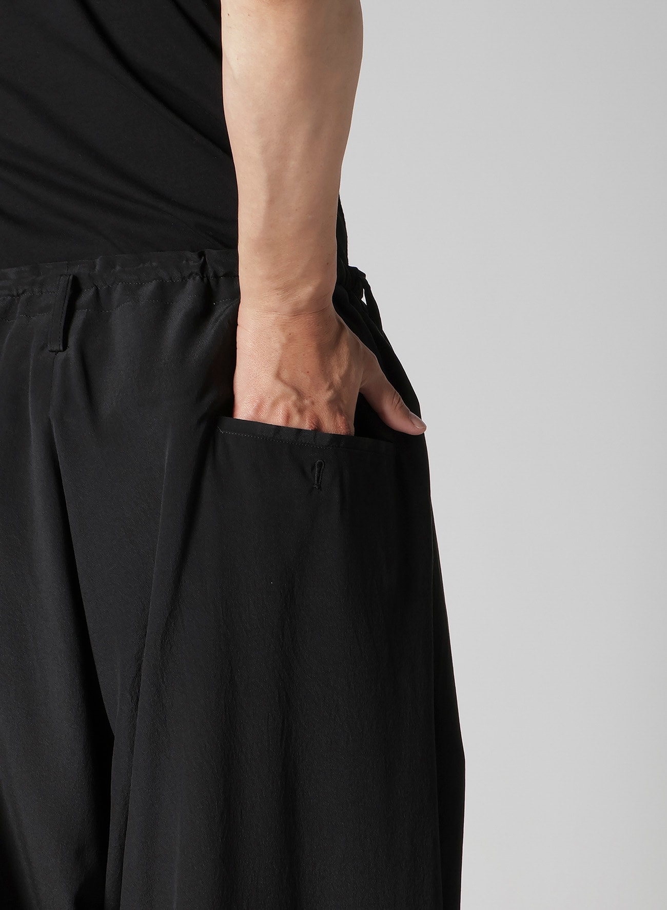 CREPE DE CHINE SILK OUTER DRAPE PANTS