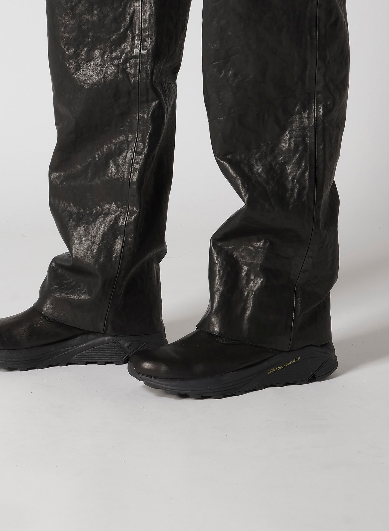 BL ITALIAN SHOULDER  TUCK PANTS