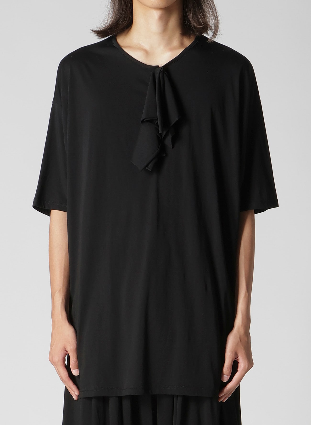 ALBINISTA CHIFFON DRAPE HENLEY NECK TEE