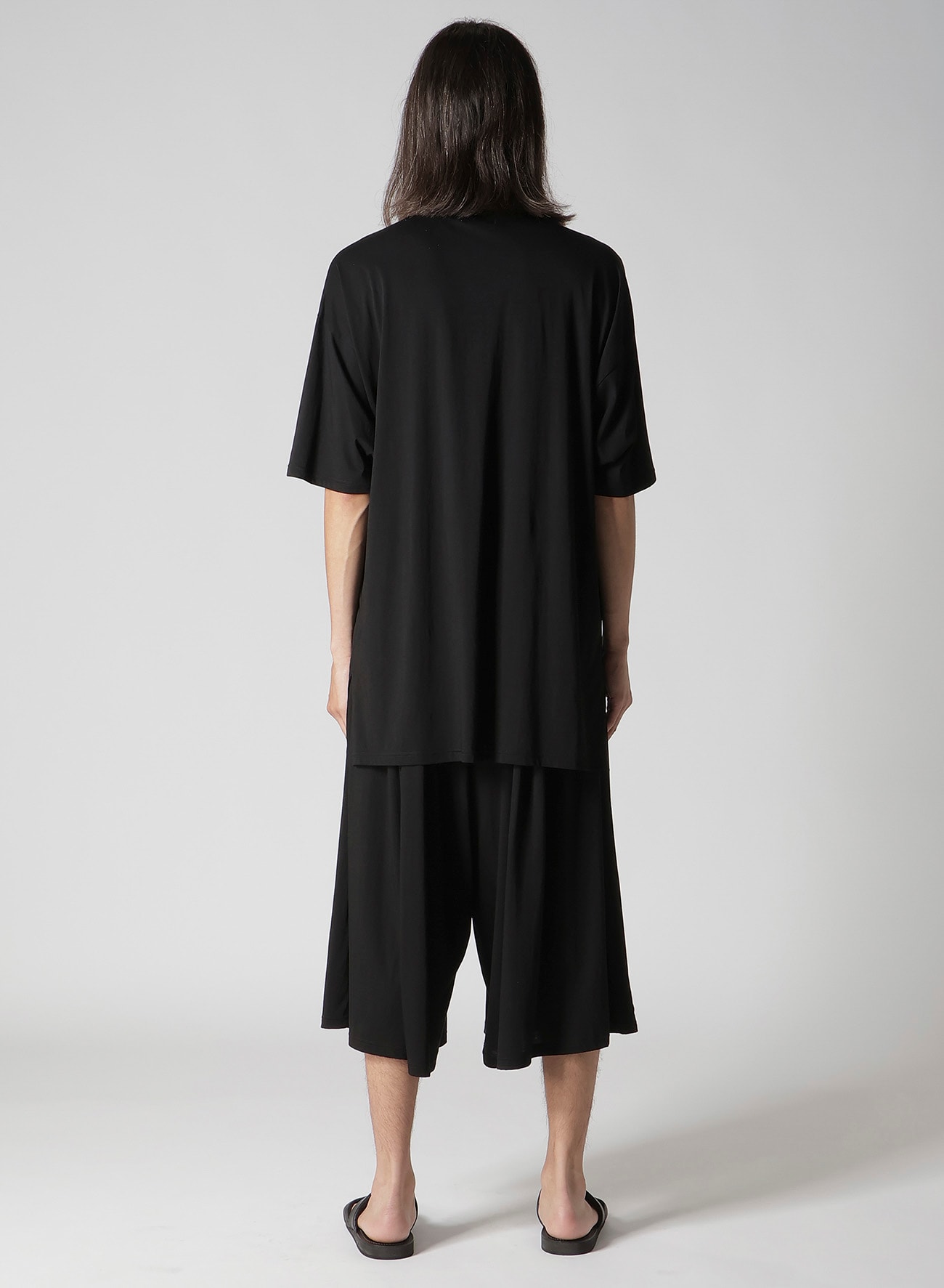 ALBINISTA CHIFFON DRAPE HENLEY NECK TEE