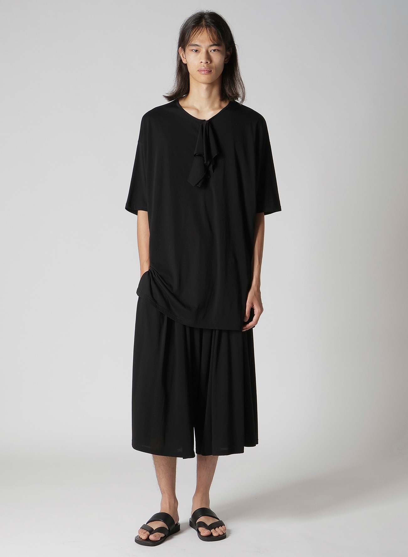ALBINISTA CHIFFON DRAPE HENLEY NECK TEE