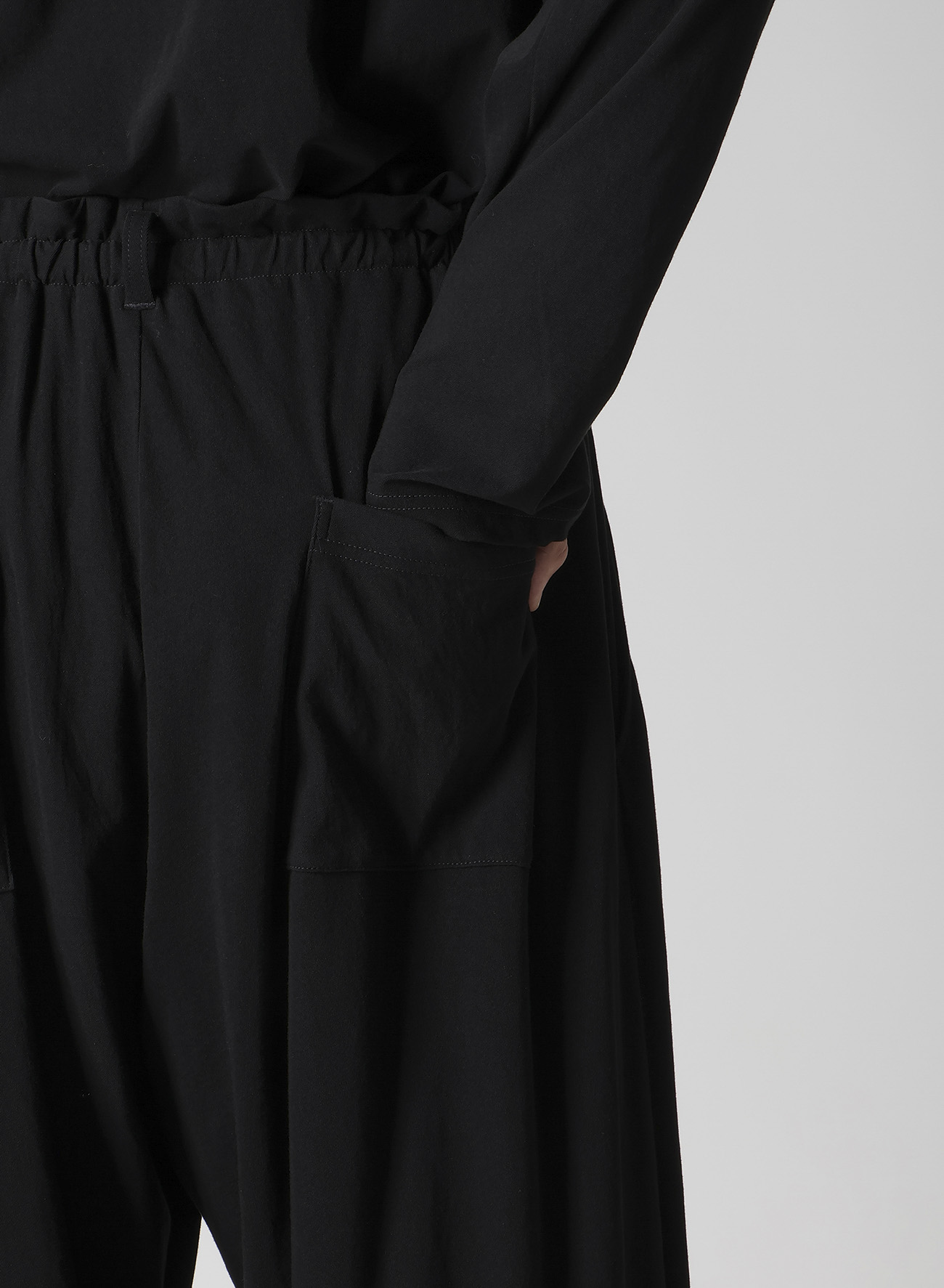 40/- HIGH TWISTED JERSEY TAB DETAIL PANTS