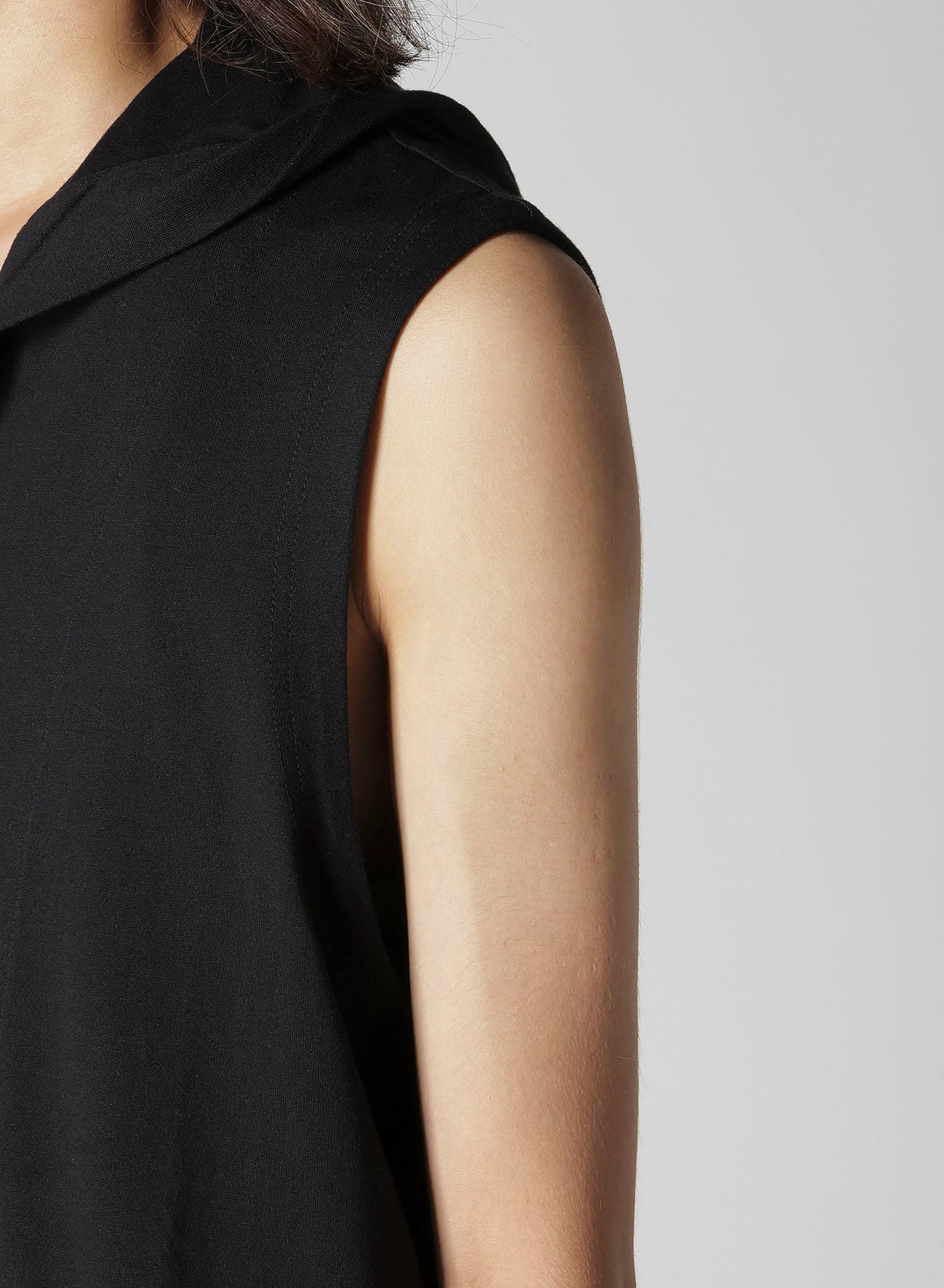 40/2 COMBED PLAIN STITCH HOODED ZIP VEST