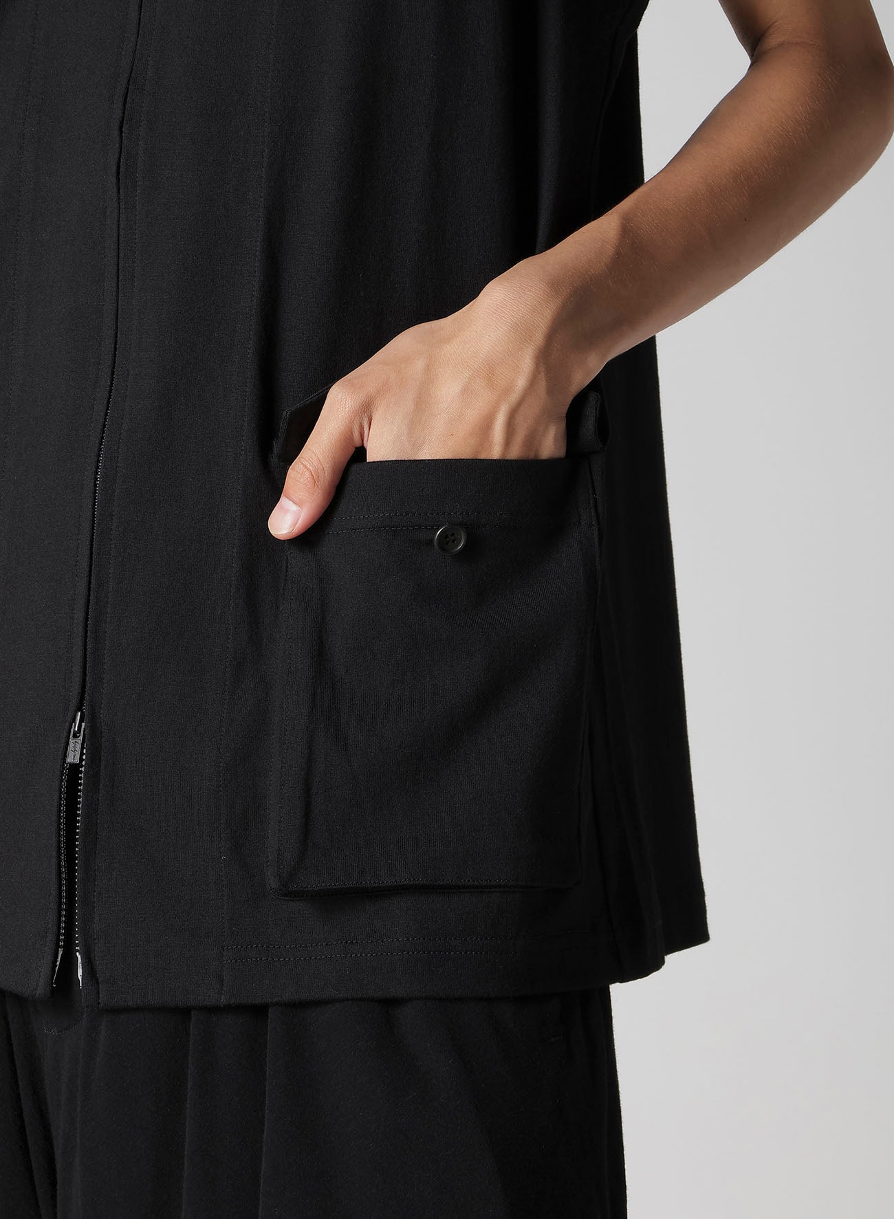 40/2 COMBED PLAIN STITCH HOODED ZIP VEST