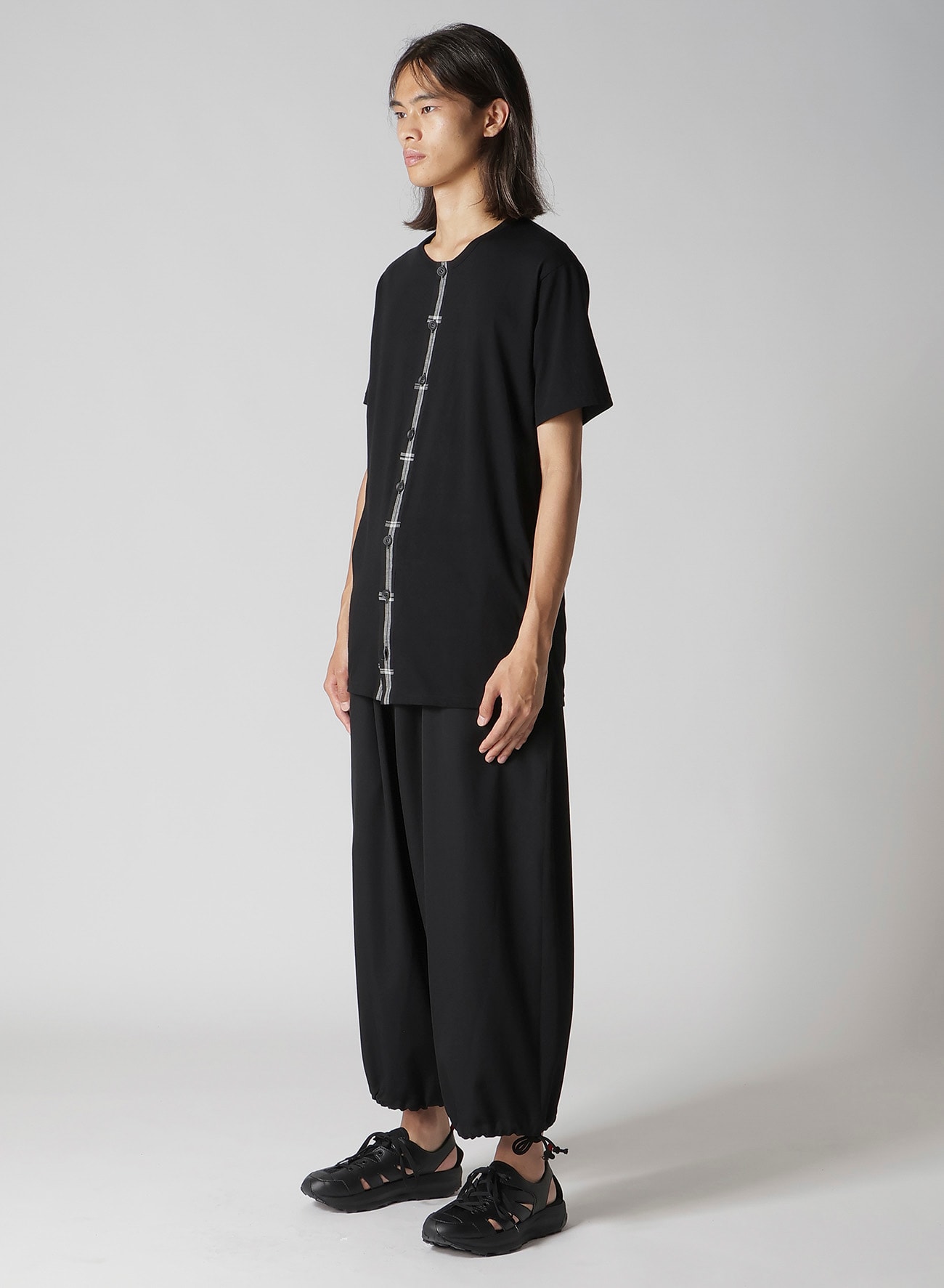 30/- COMBED PLAIN STITCH FRONT BUTTON SHORT SLV T