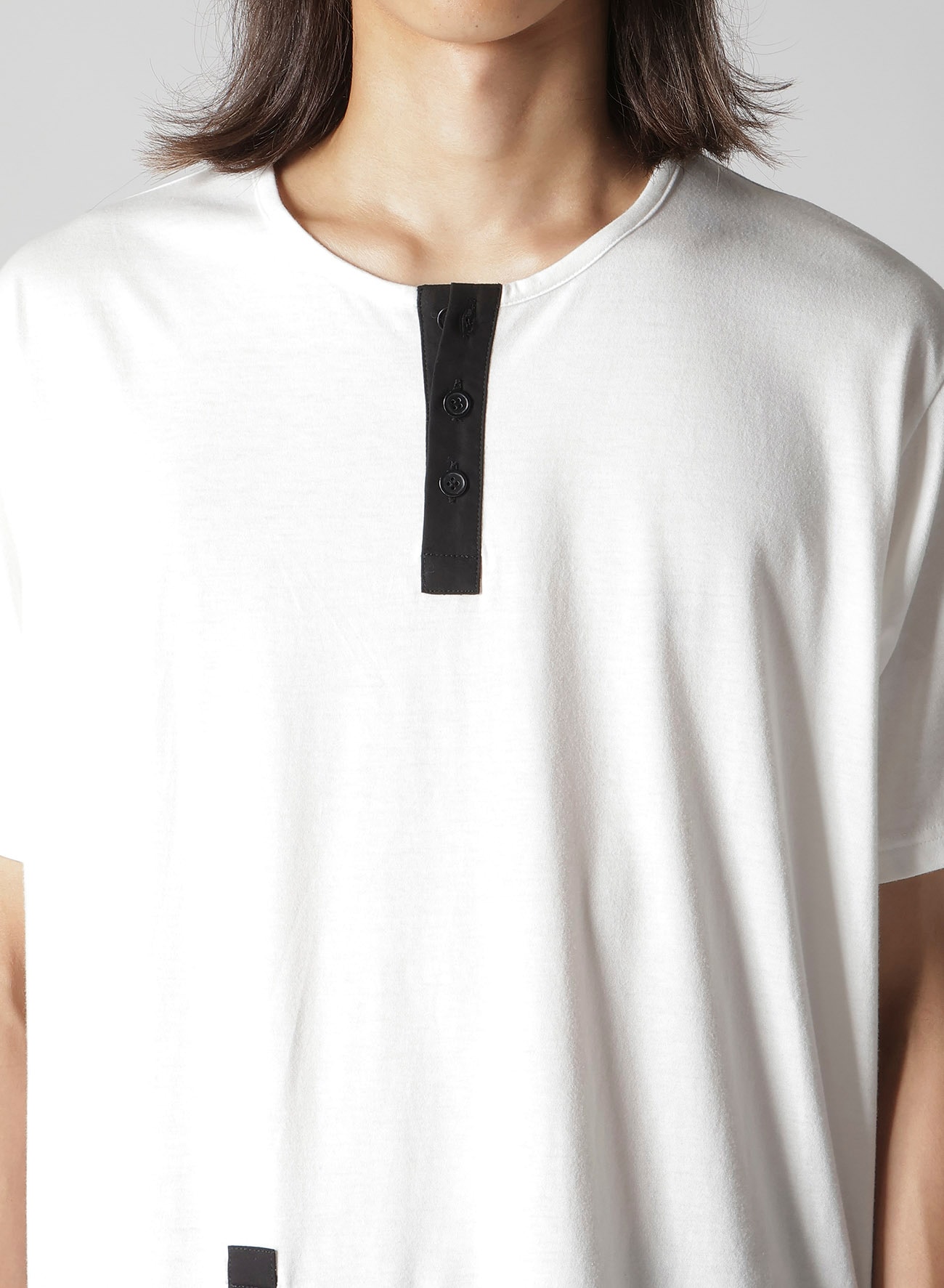 30/- COMBED PLAIN STITCH ASM HENLEY NECK T