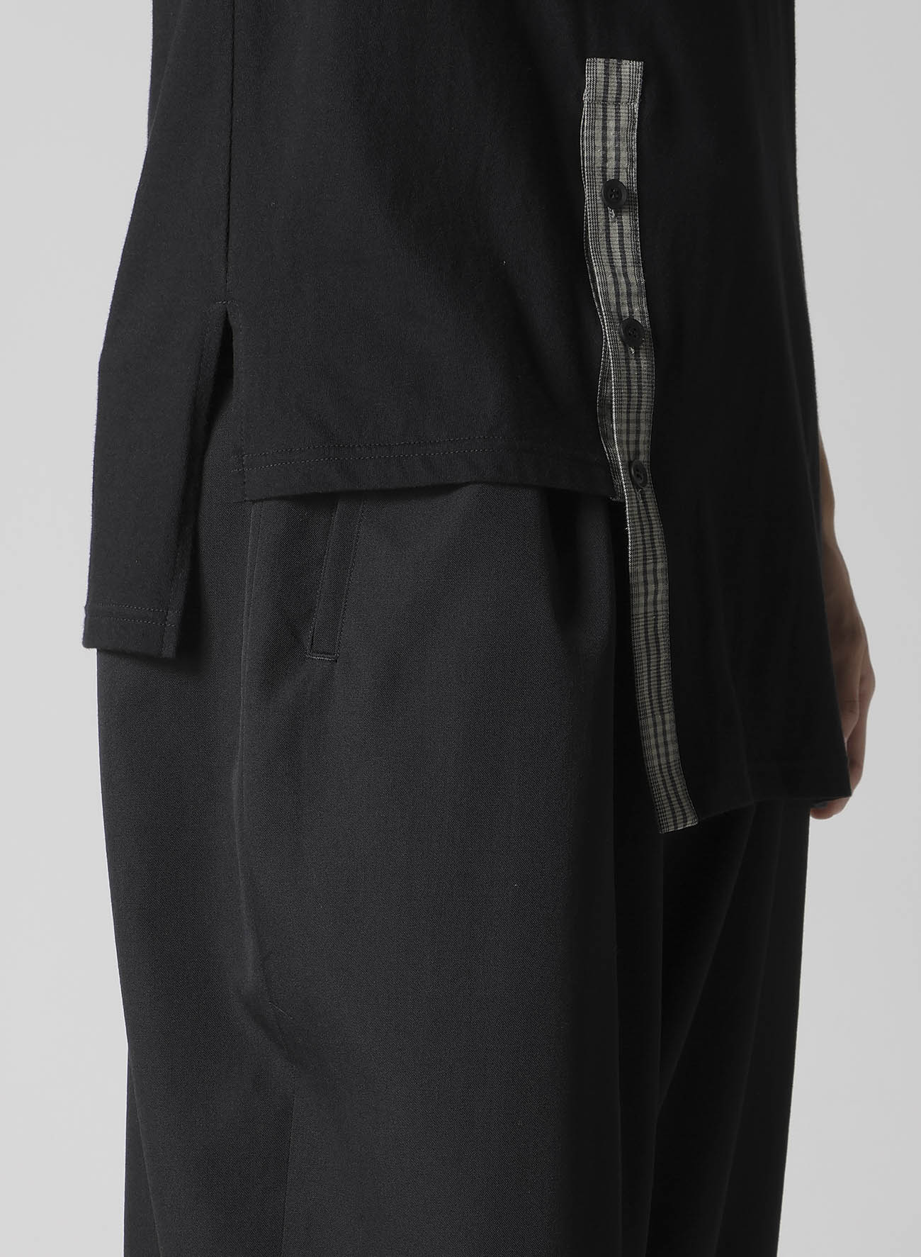 30/- COMBED PLAIN STITCH ASM HENLEY NECK T