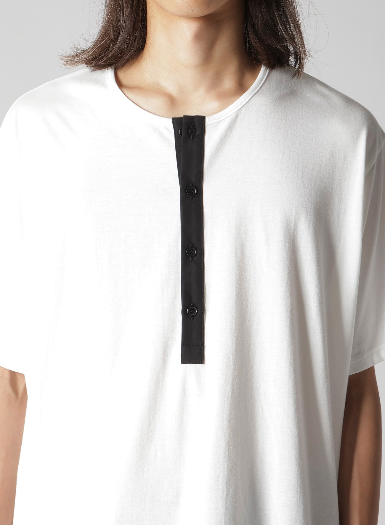 30/- COMBED PLAIN STITCH HENLEY NECK SHORT SLV T