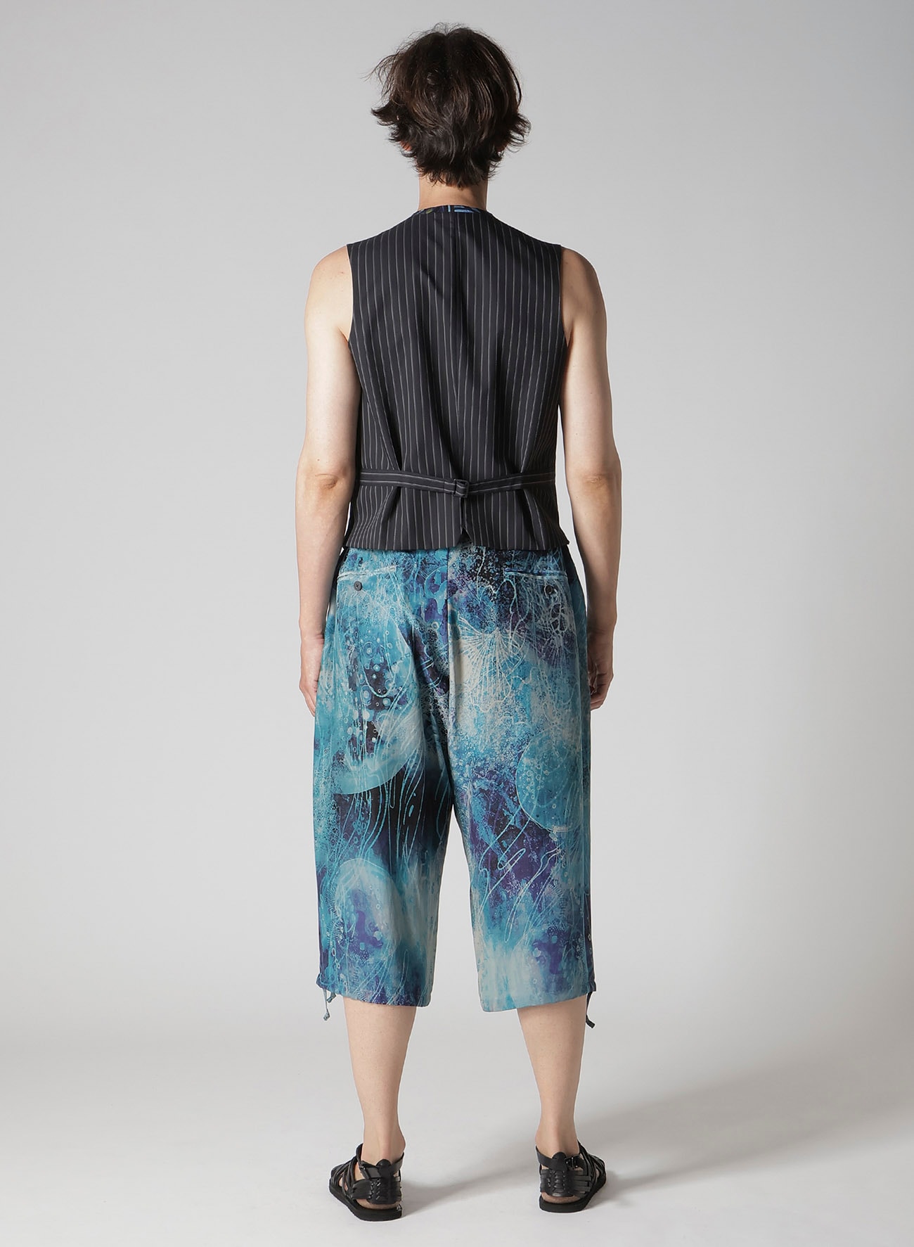 SEA MOTIF 5 BUTTONS VEST