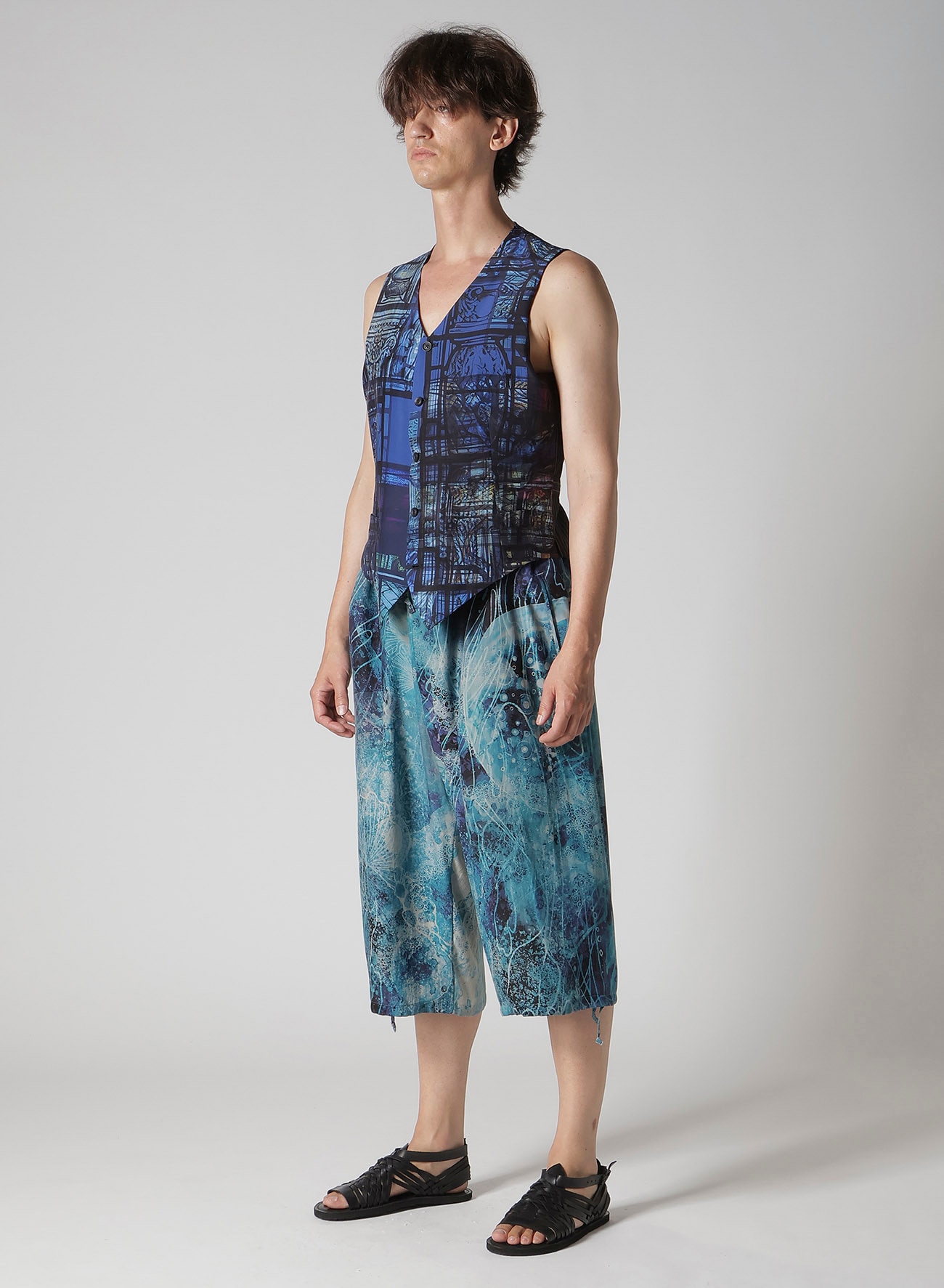 SEA MOTIF 5 BUTTONS VEST