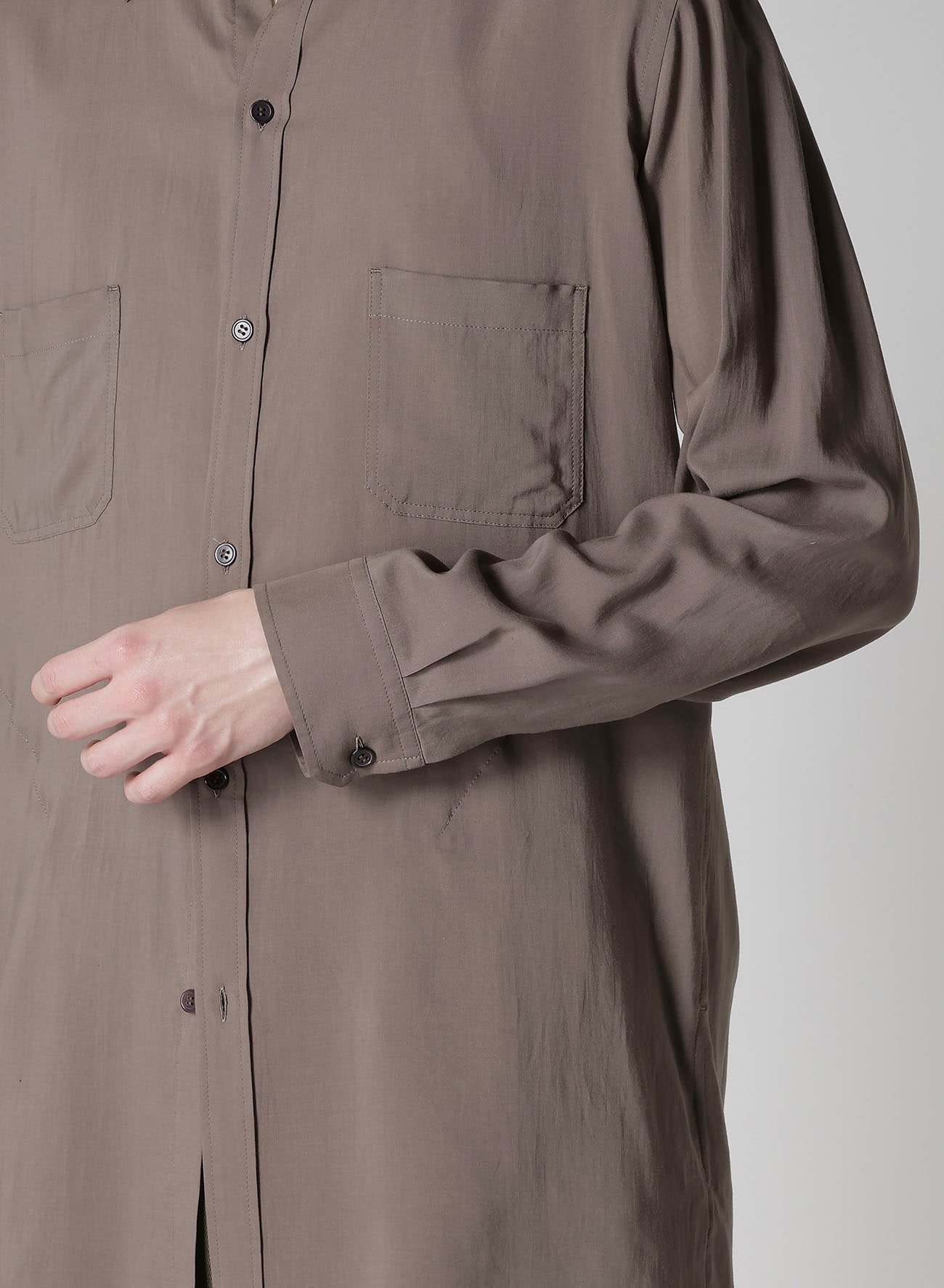 CELLLOSE LAWN BACK OPEN GATHER SLEEVE BLOUSE