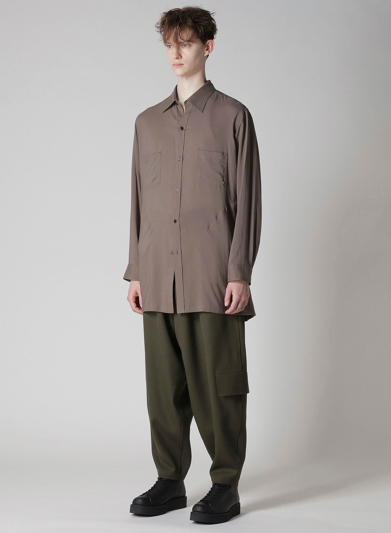 CELLLOSE LAWN BACK OPEN GATHER SLEEVE BLOUSE