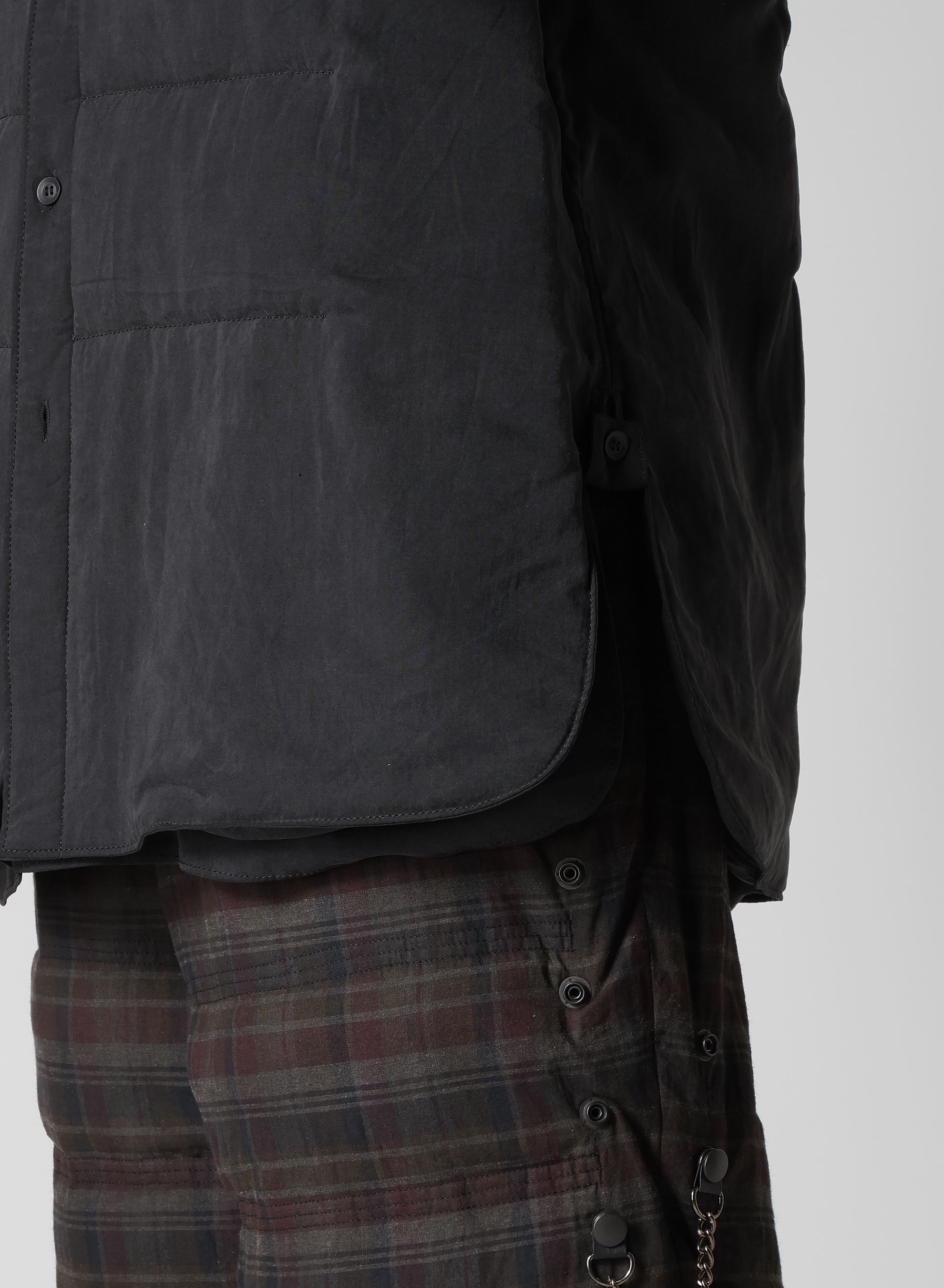 CELLULOSE OZON 2FRONT TAB DETAIL PADDED BLOUSE