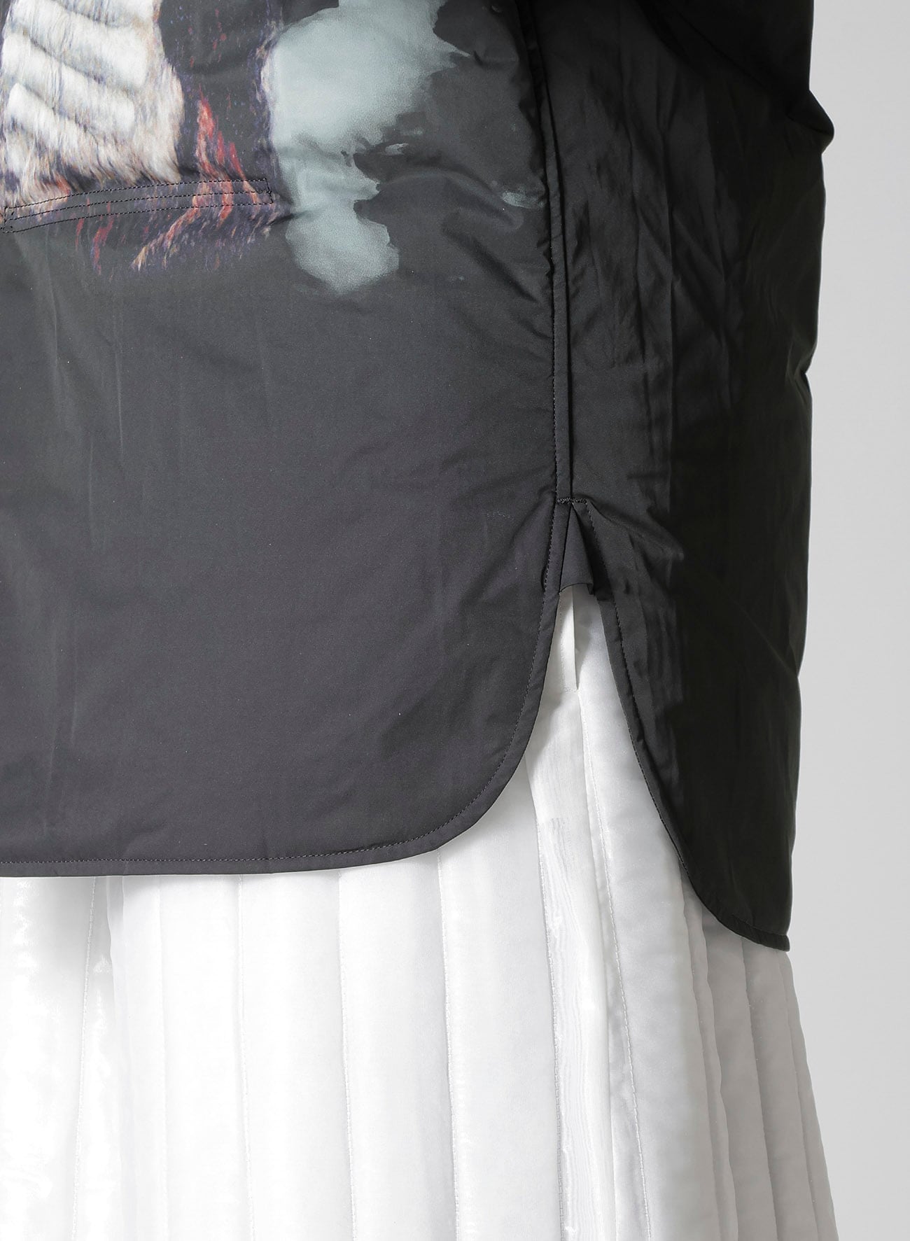 TOBACCO OLD MAN PRINTED PADDED BLOUSE