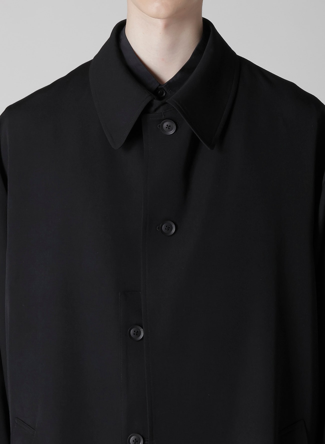 WOOL GABARDINE DESIGNED SLEEVE COAT