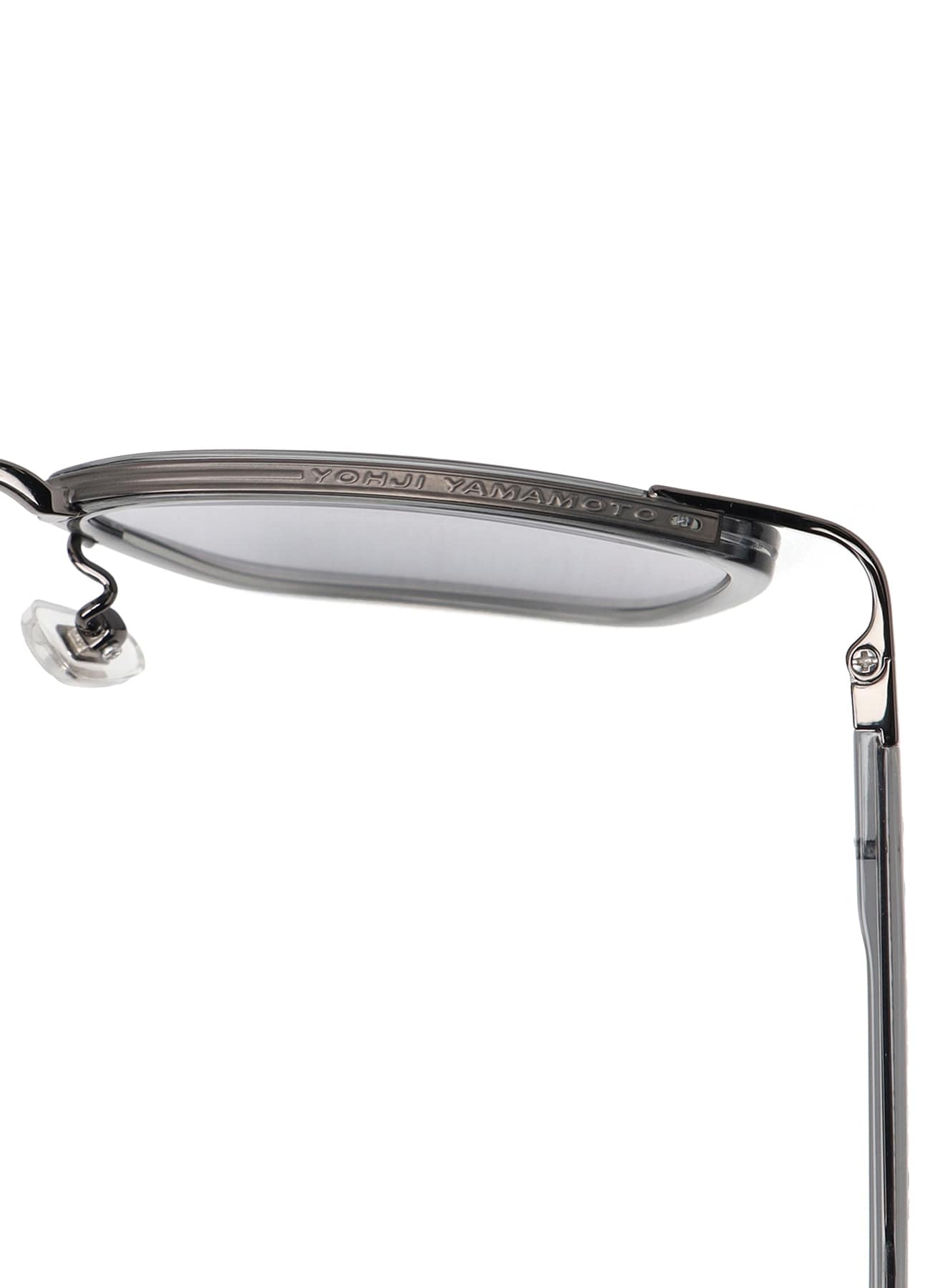 TITANIUM ACETATE OPTICAL COLORLENS Q