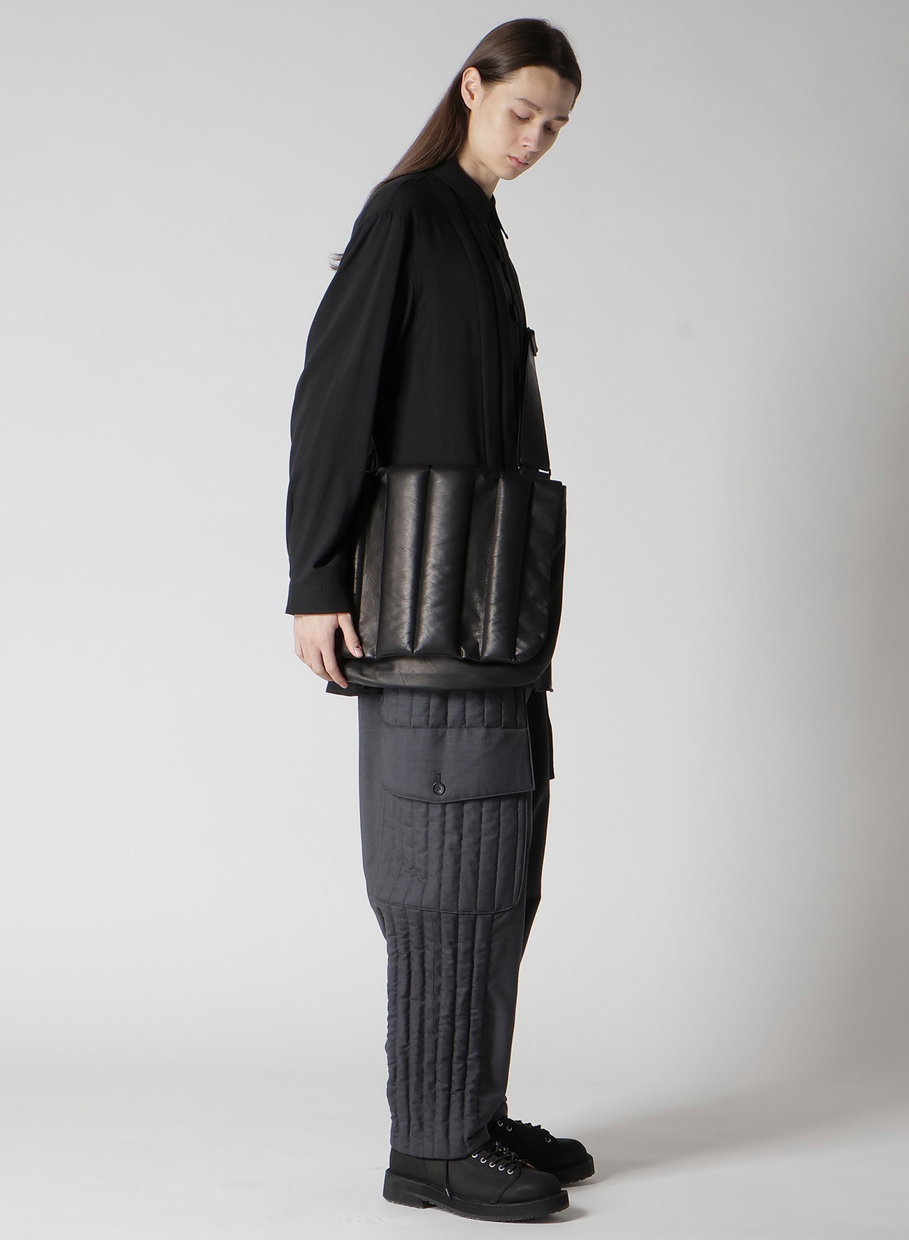 GARMENT LEATHER PADDED SHOULDER BAG