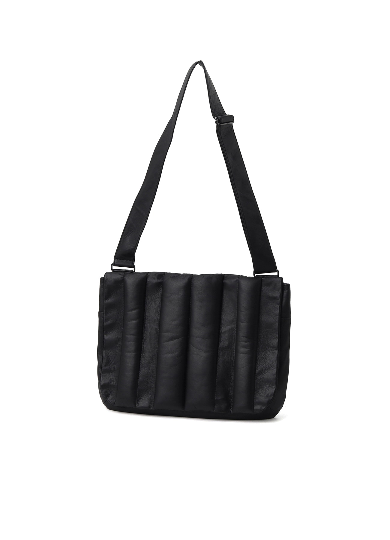 GARMENT LEATHER PADDED SHOULDER BAG