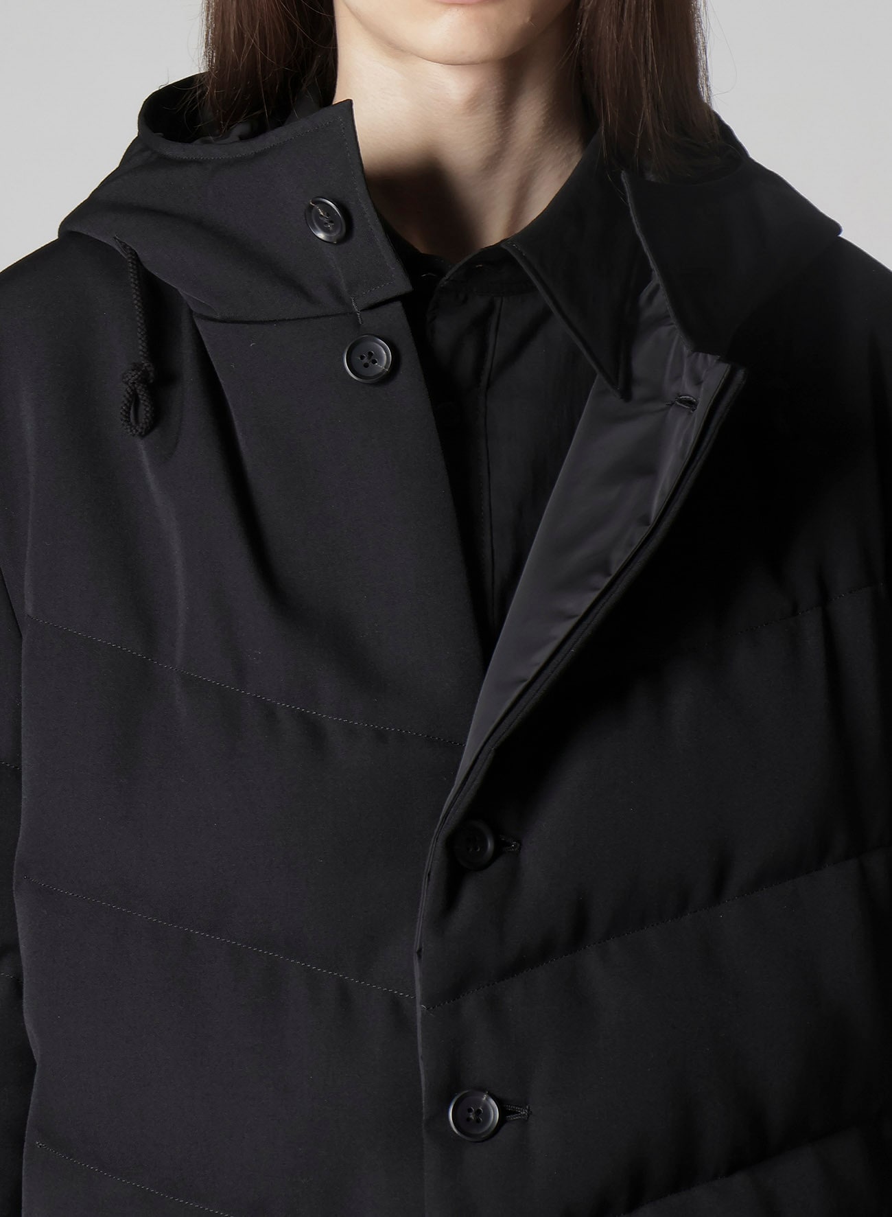 WOOL GABARDINE DIAGONAL PADDED HOODED JACKET