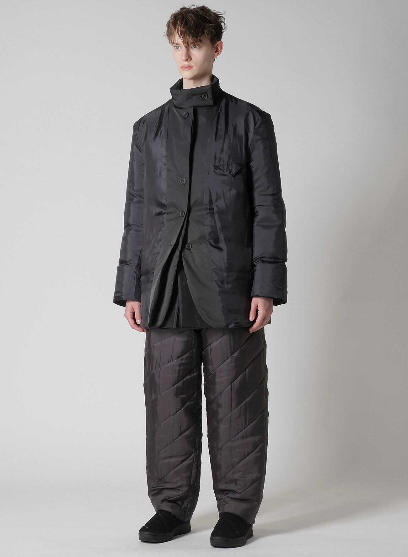 BACK PRINTED HORIZONTAL PADDED STAND JACKET
