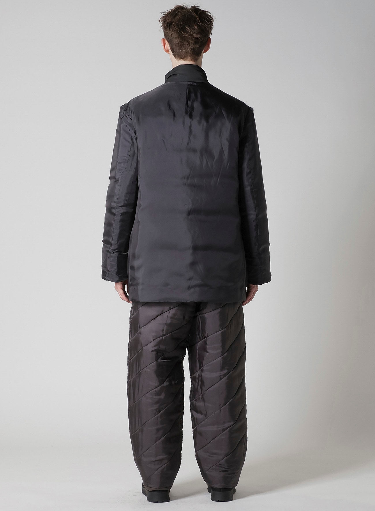 BACK PRINTED HORIZONTAL PADDED STAND JACKET