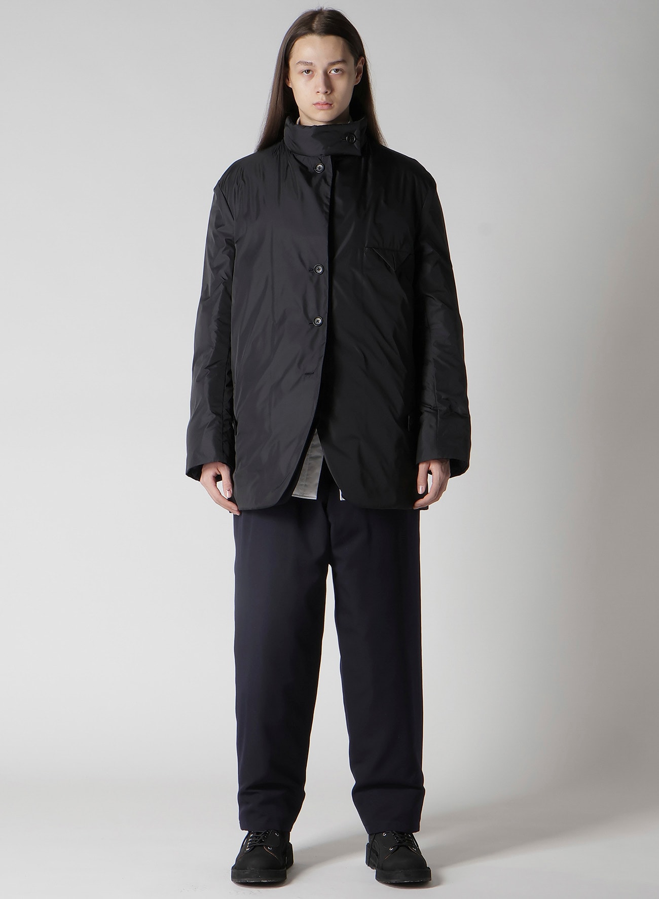 NAVY WOOL GABARDINE HORIZONTAL PADDED STAND JACKET