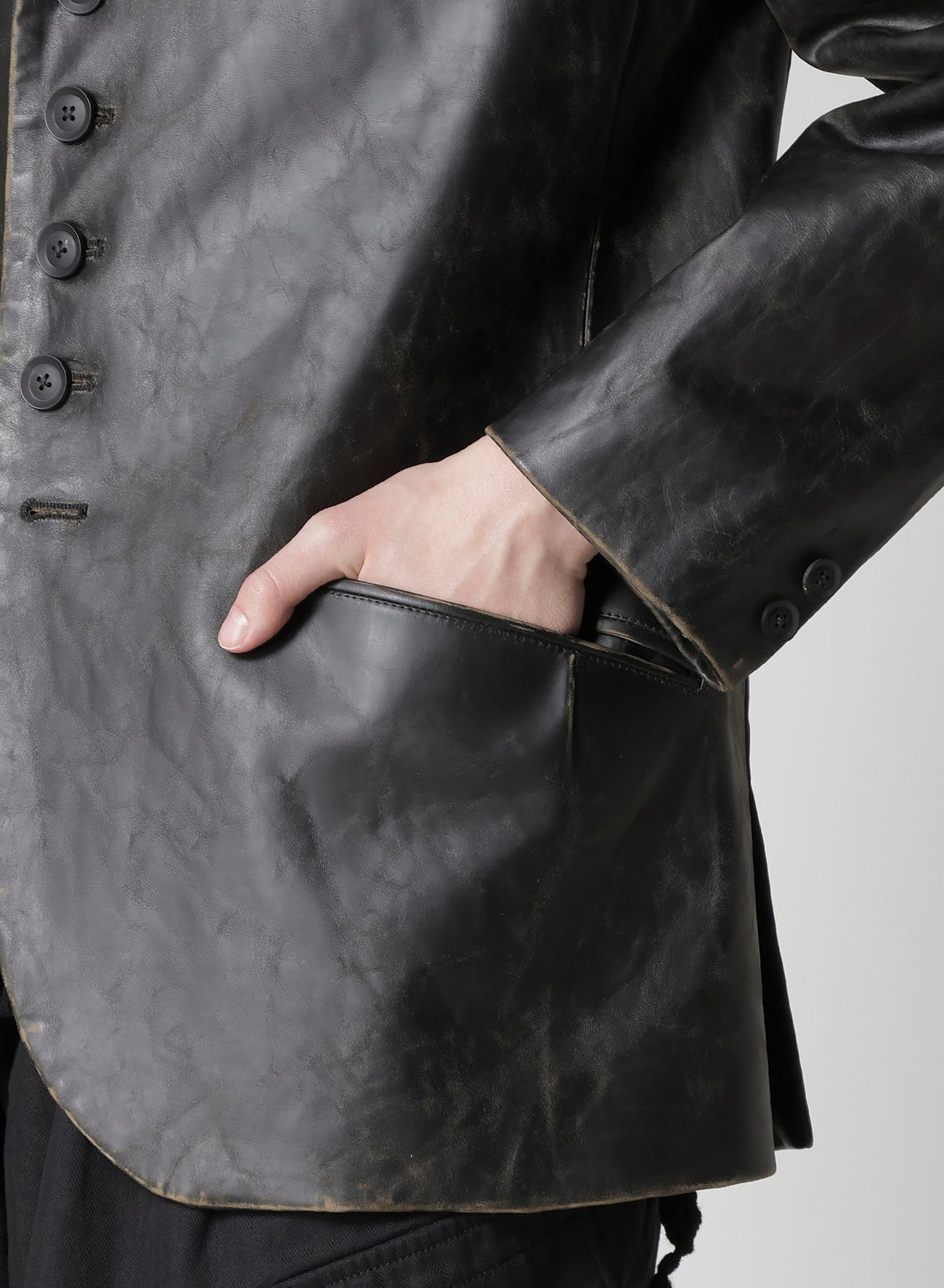 JAPAN HORSE LEATHER CLAP HOODED JACKET