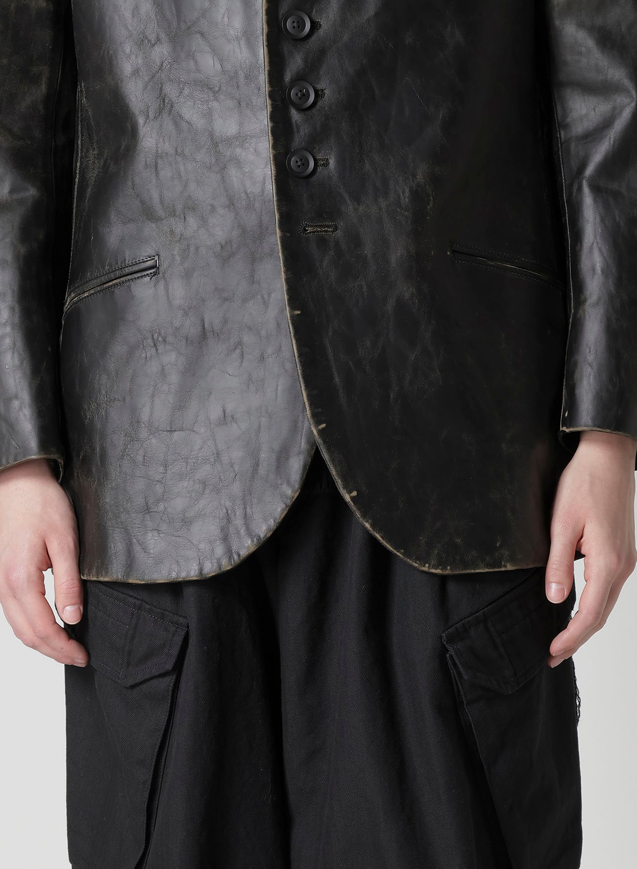 JAPAN HORSE LEATHER CLAP HOODED JACKET