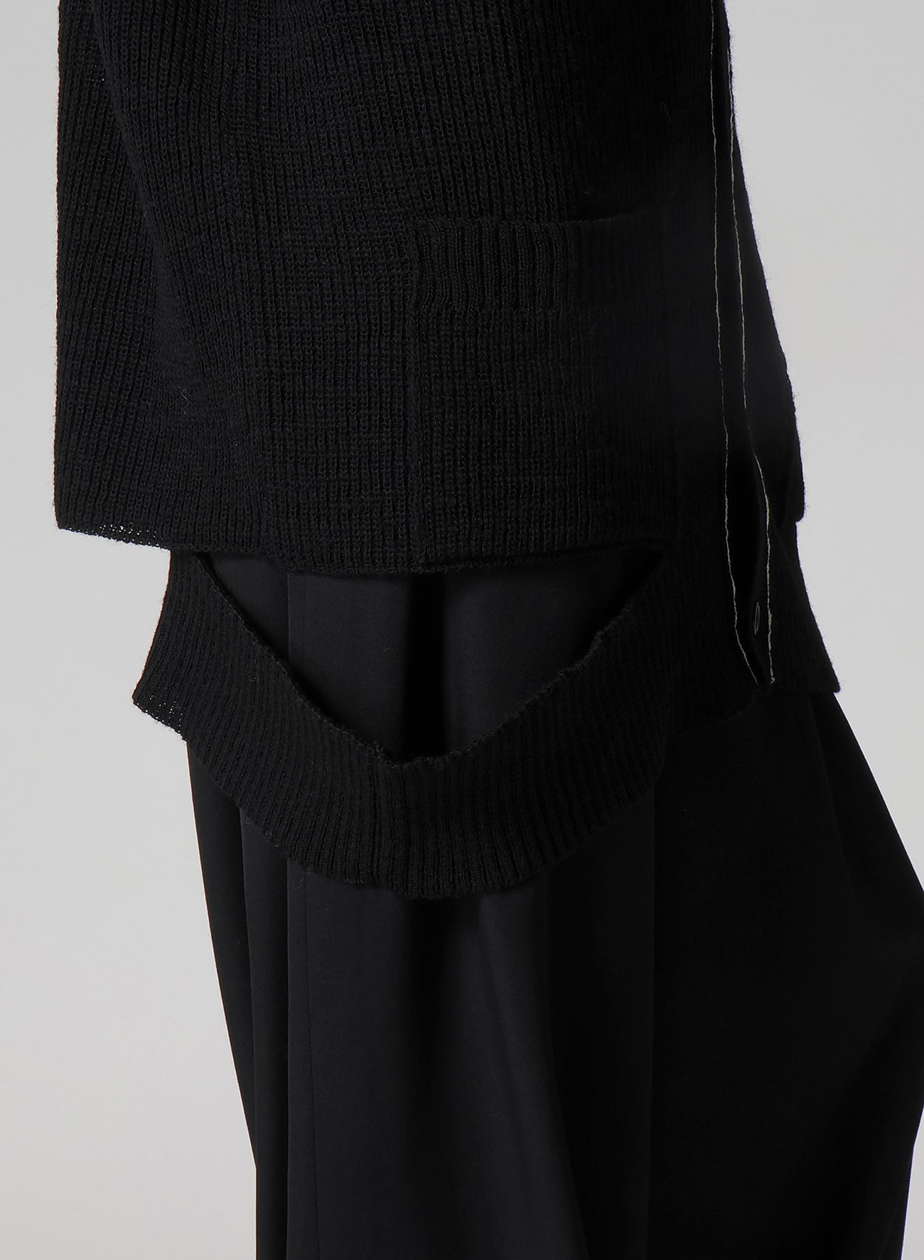 HALF CARDIGAN SLIT DETAIL V NECK CARDIGAN