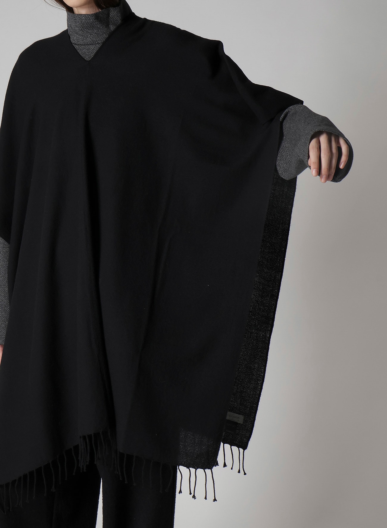 2/48W TWILL WEAVE 2 WAY PONCHO SCARF