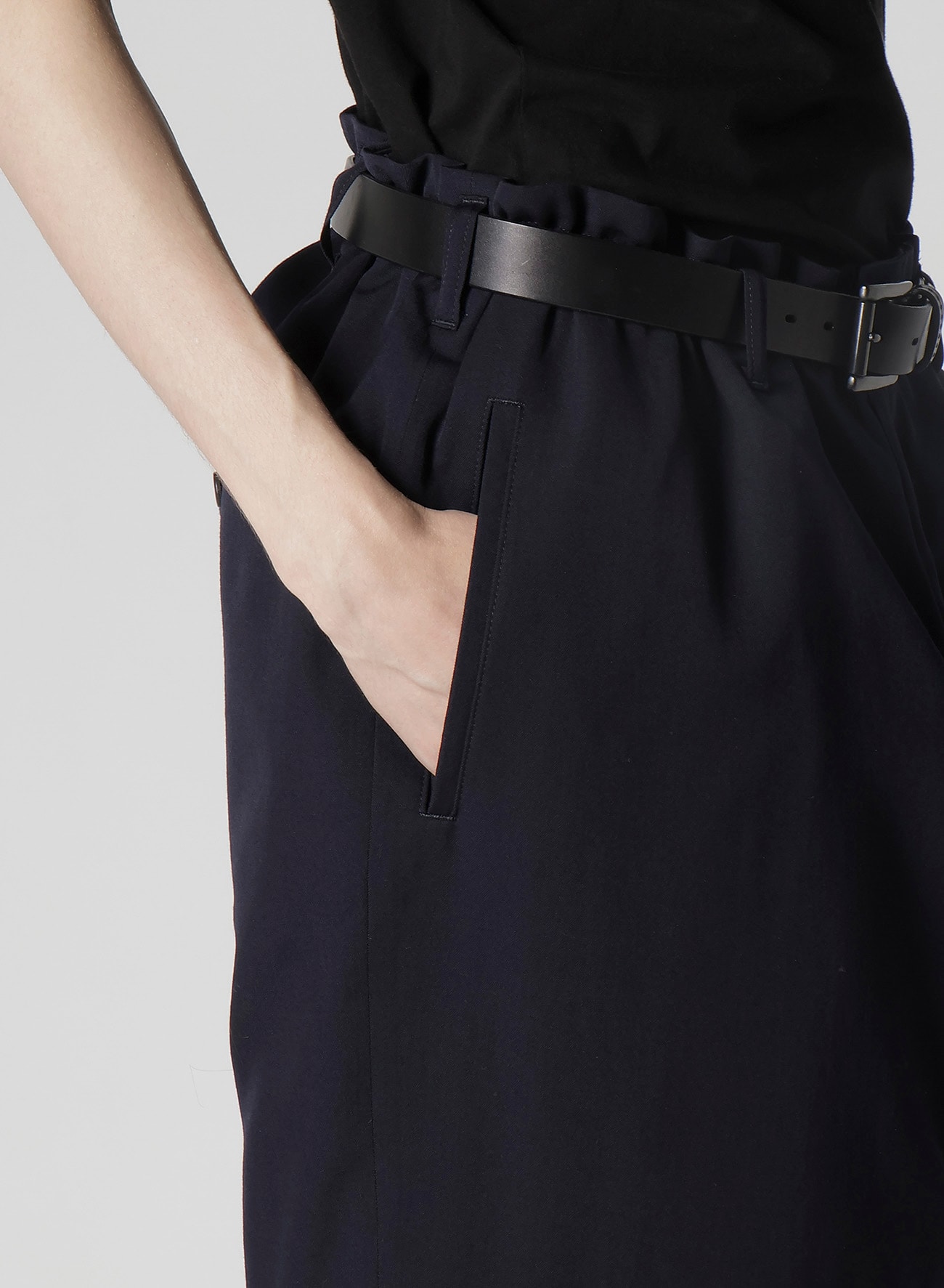 NAVY WOOL GABARDINE ONE SIDE PKT PANTS WITH LINER