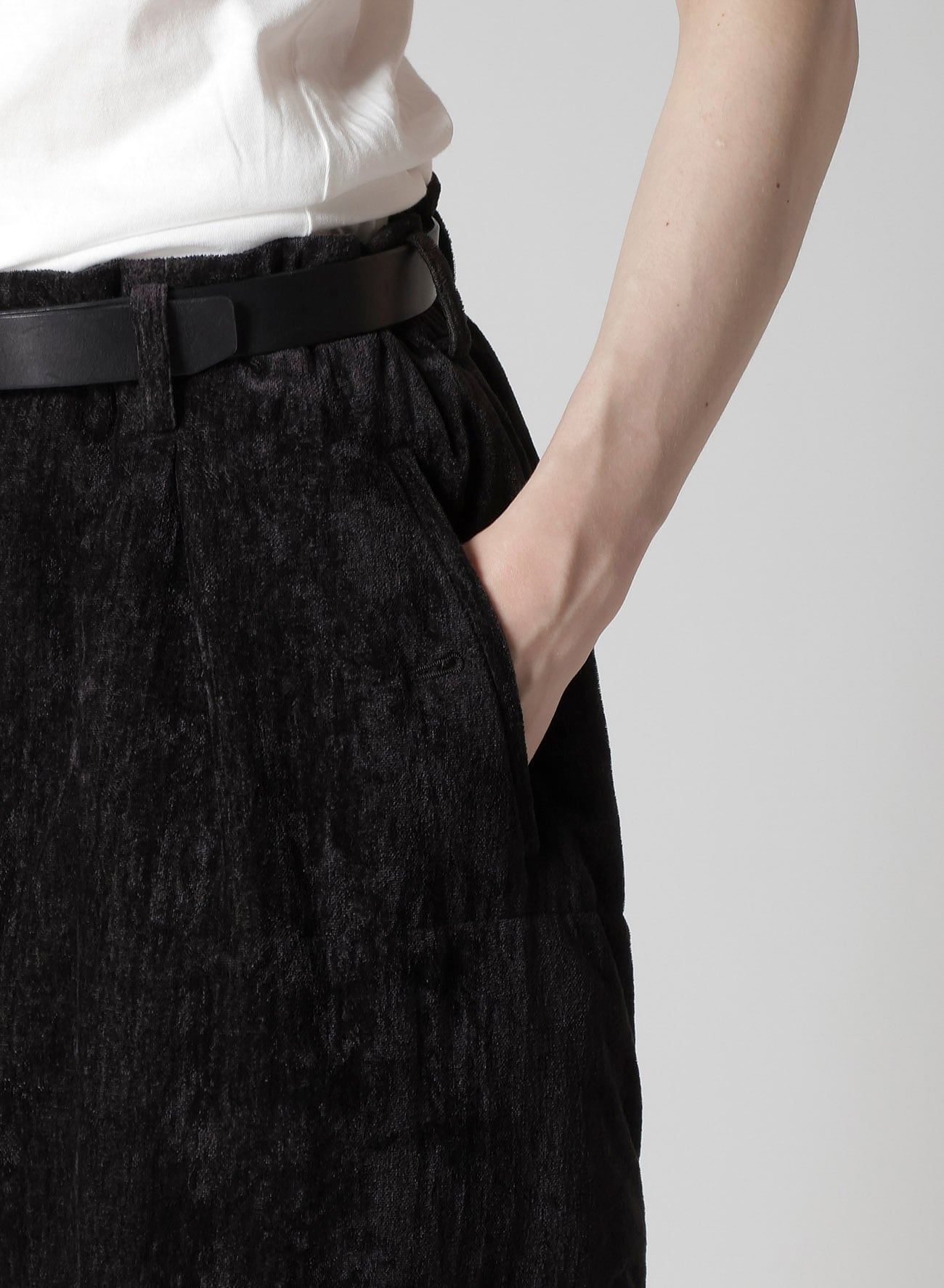 LINEN VELVET HORIZONTAL PADDED PANTS