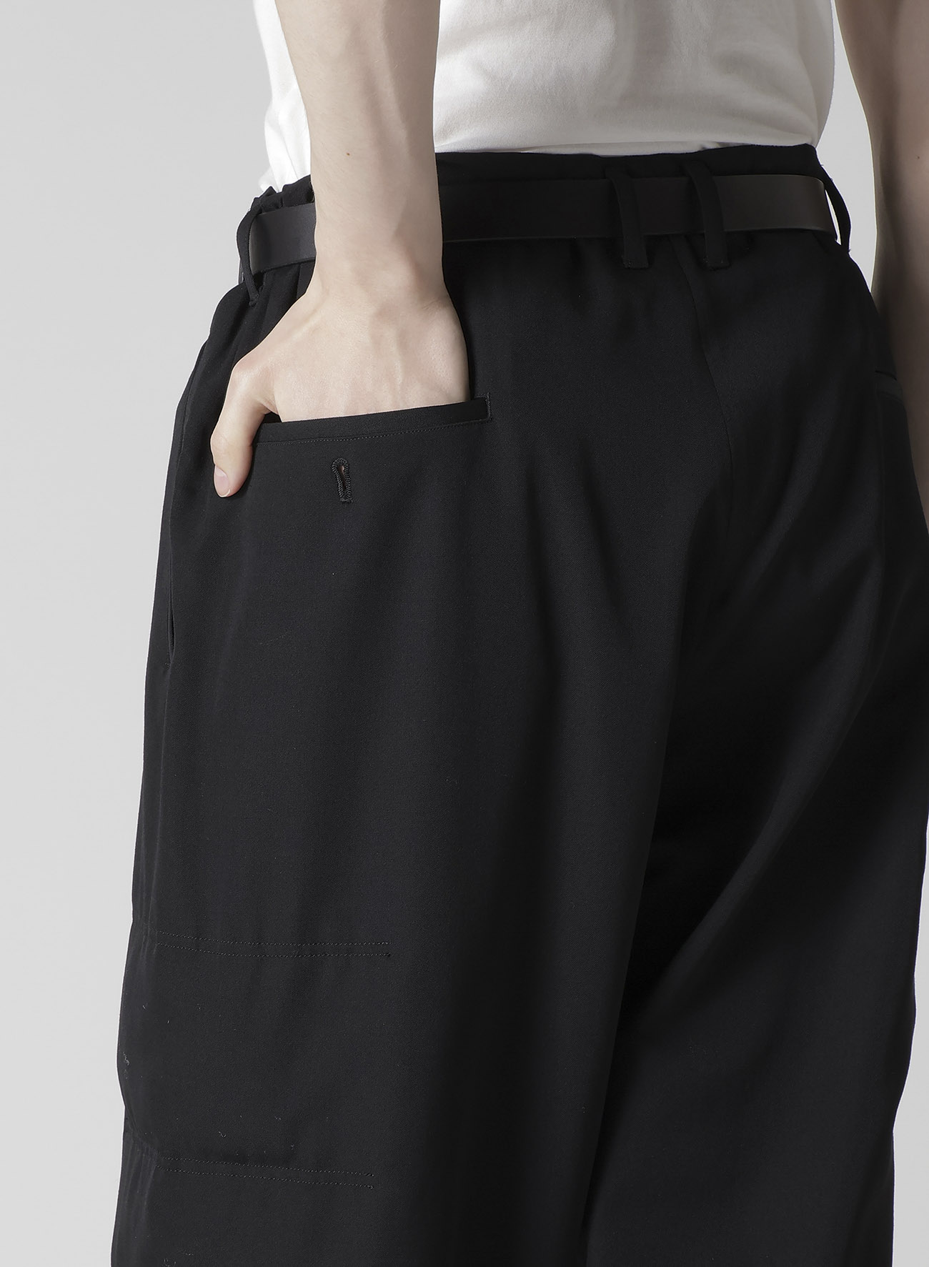 WOOL GABARDINE SIDE PADDED PANTS