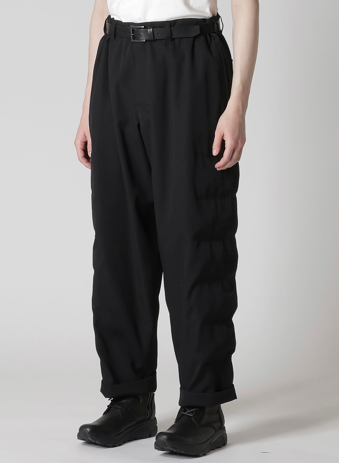 WOOL GABARDINE SIDE PADDED PANTS