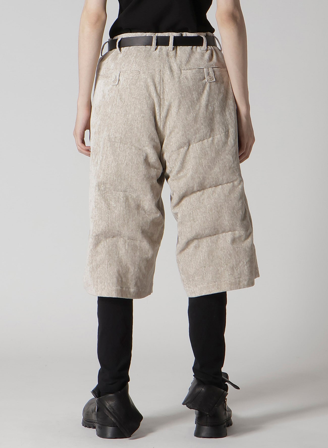 RAW LINEN VELVET PADDED SHORT PANTS