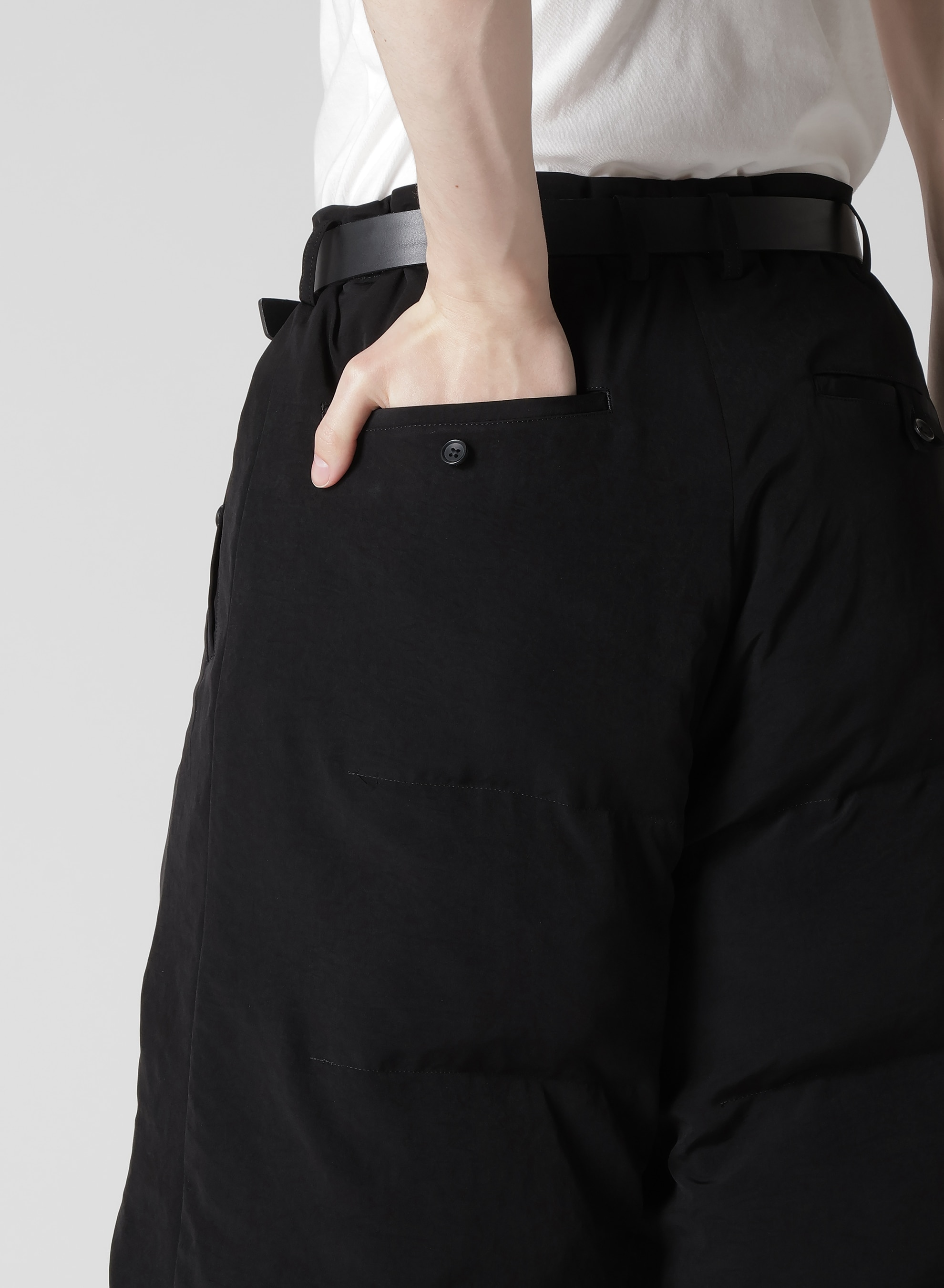 Ta TUXEDO PADDED SHORT PANTS