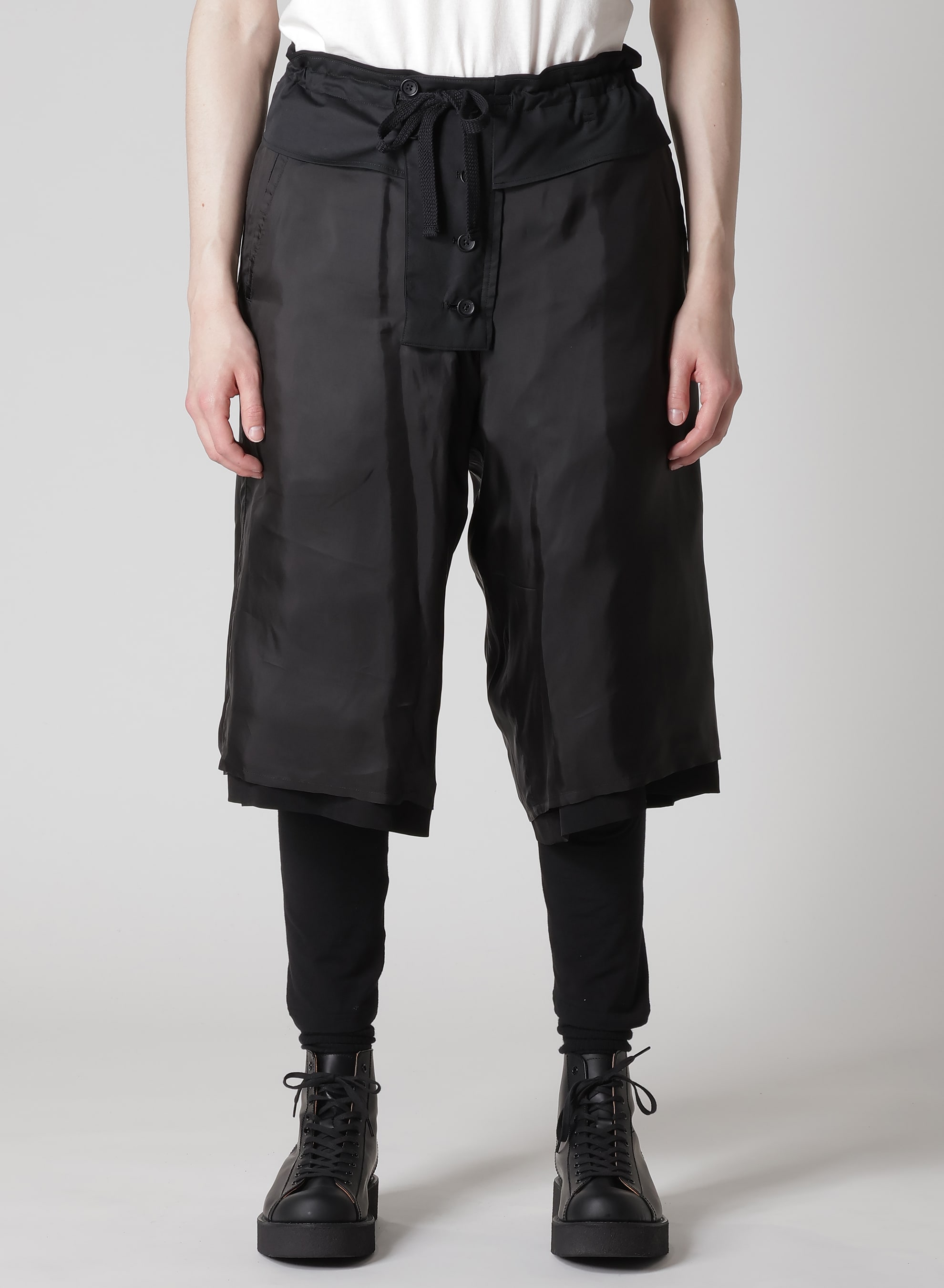 Ta TUXEDO PADDED SHORT PANTS